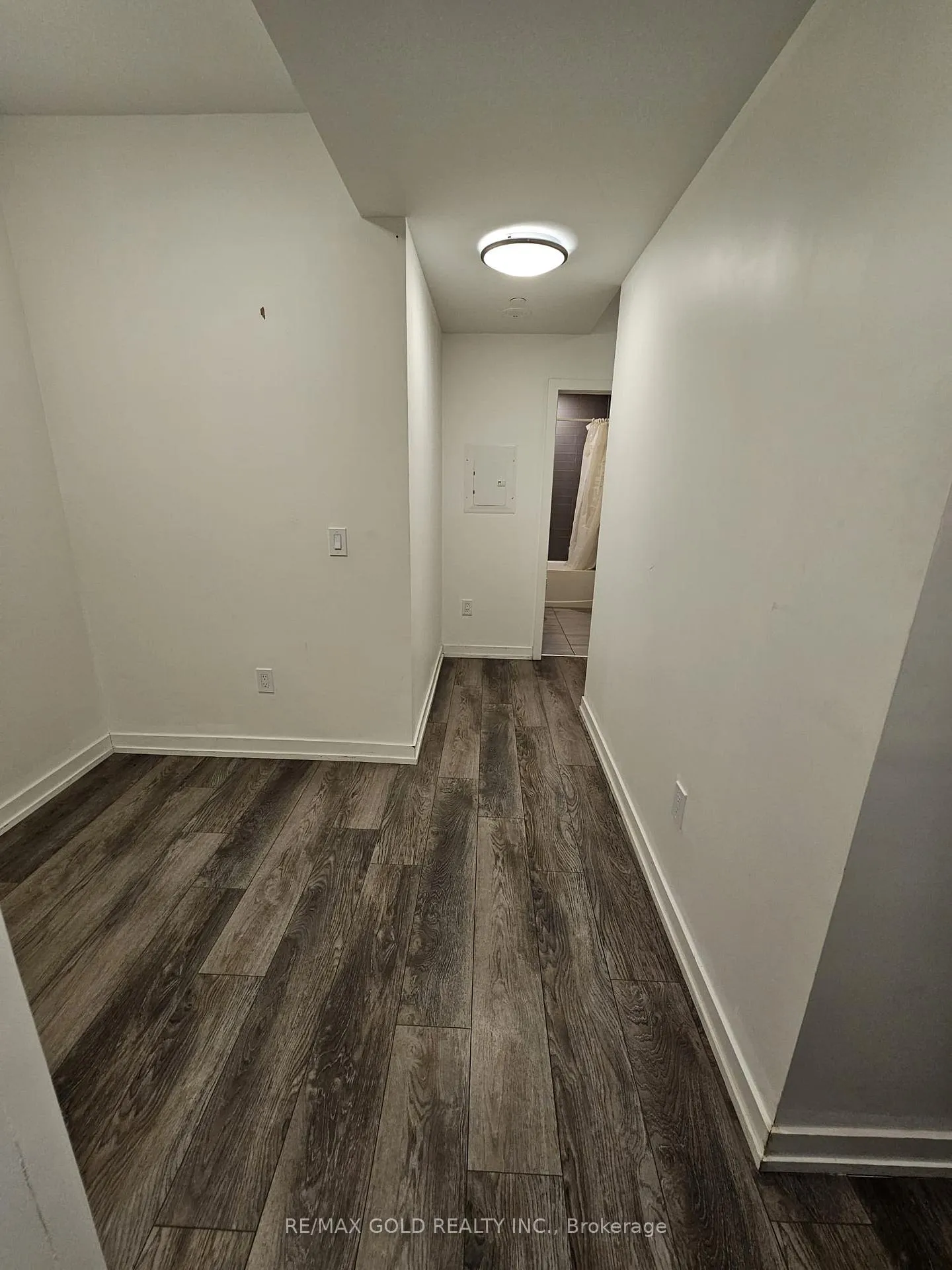 Photo 3 of Unit 511, 5 Wellington Street S, Kitchener — HOMEH