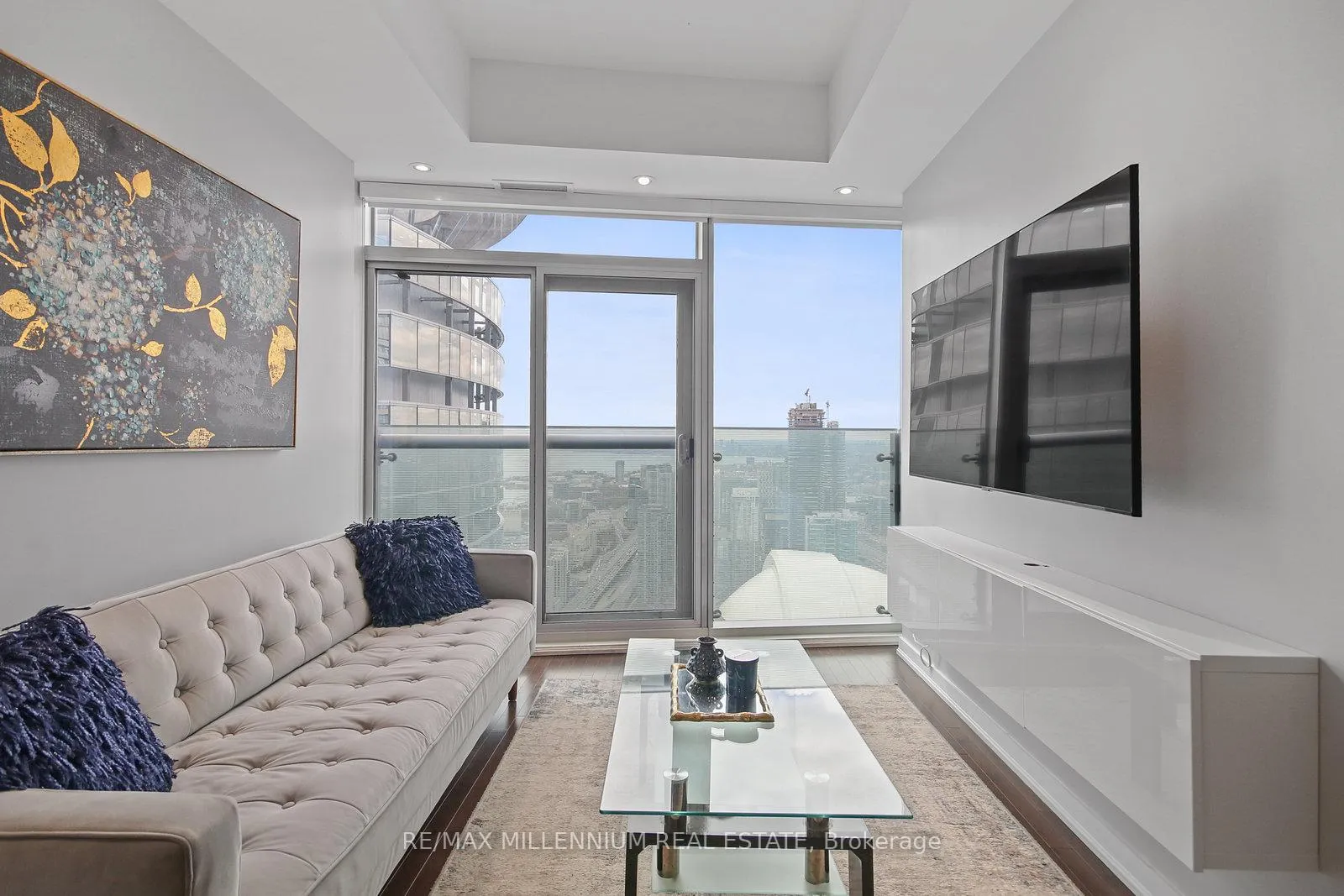 Photo 6 of Unit 6006, 14 York Street, Toronto, Waterfront Communities — HOMEH