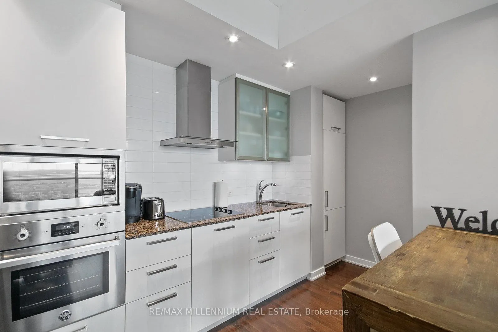 Photo 8 of Unit 6006, 14 York Street, Toronto, Waterfront Communities — HOMEH