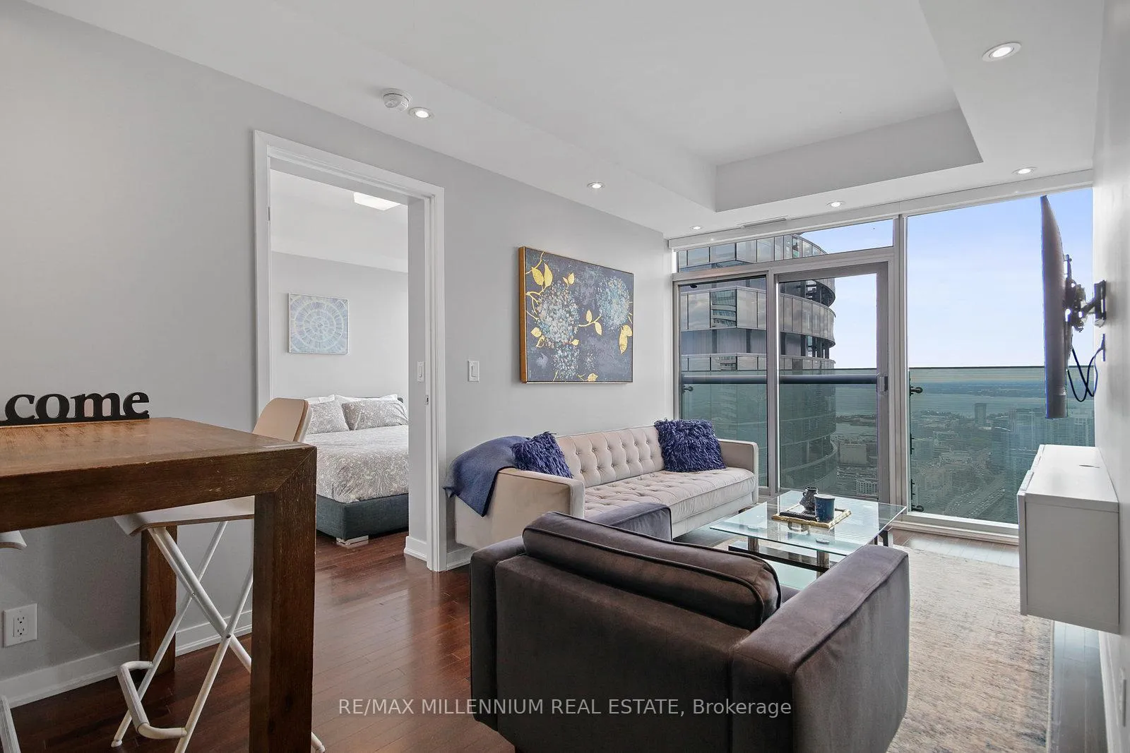 Photo 10 of Unit 6006, 14 York Street, Toronto, Waterfront Communities — HOMEH