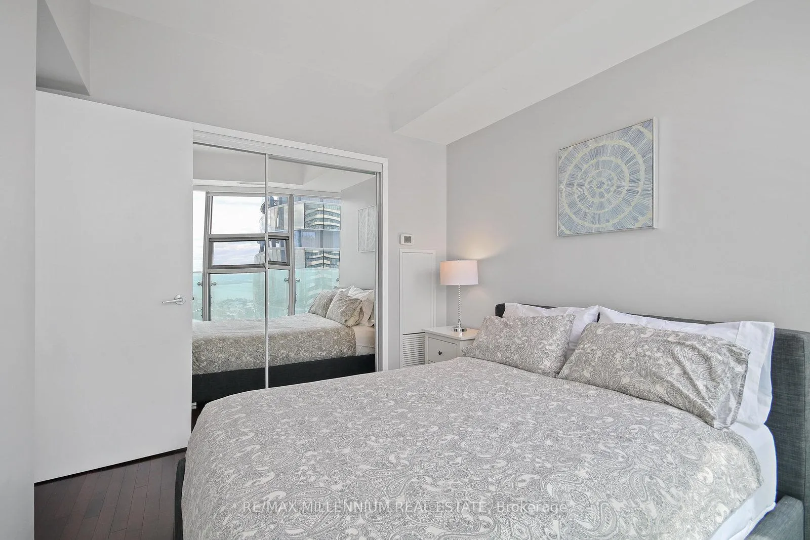 Photo 15 of Unit 6006, 14 York Street, Toronto, Waterfront Communities — HOMEH