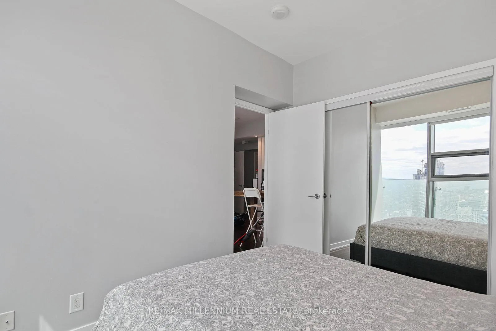 Photo 16 of Unit 6006, 14 York Street, Toronto, Waterfront Communities — HOMEH