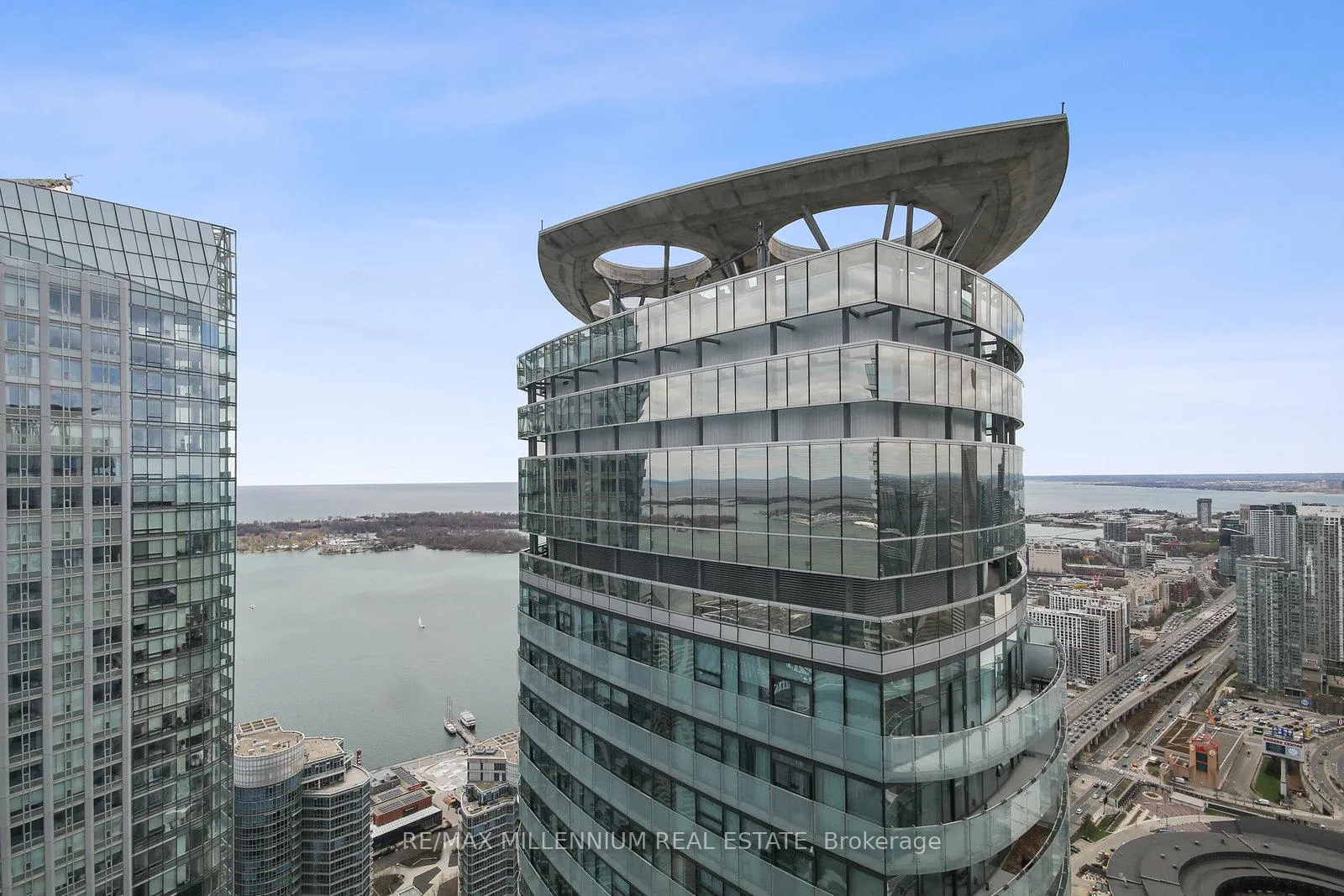 Photo 17 of Unit 6006, 14 York Street, Toronto, Waterfront Communities — HOMEH