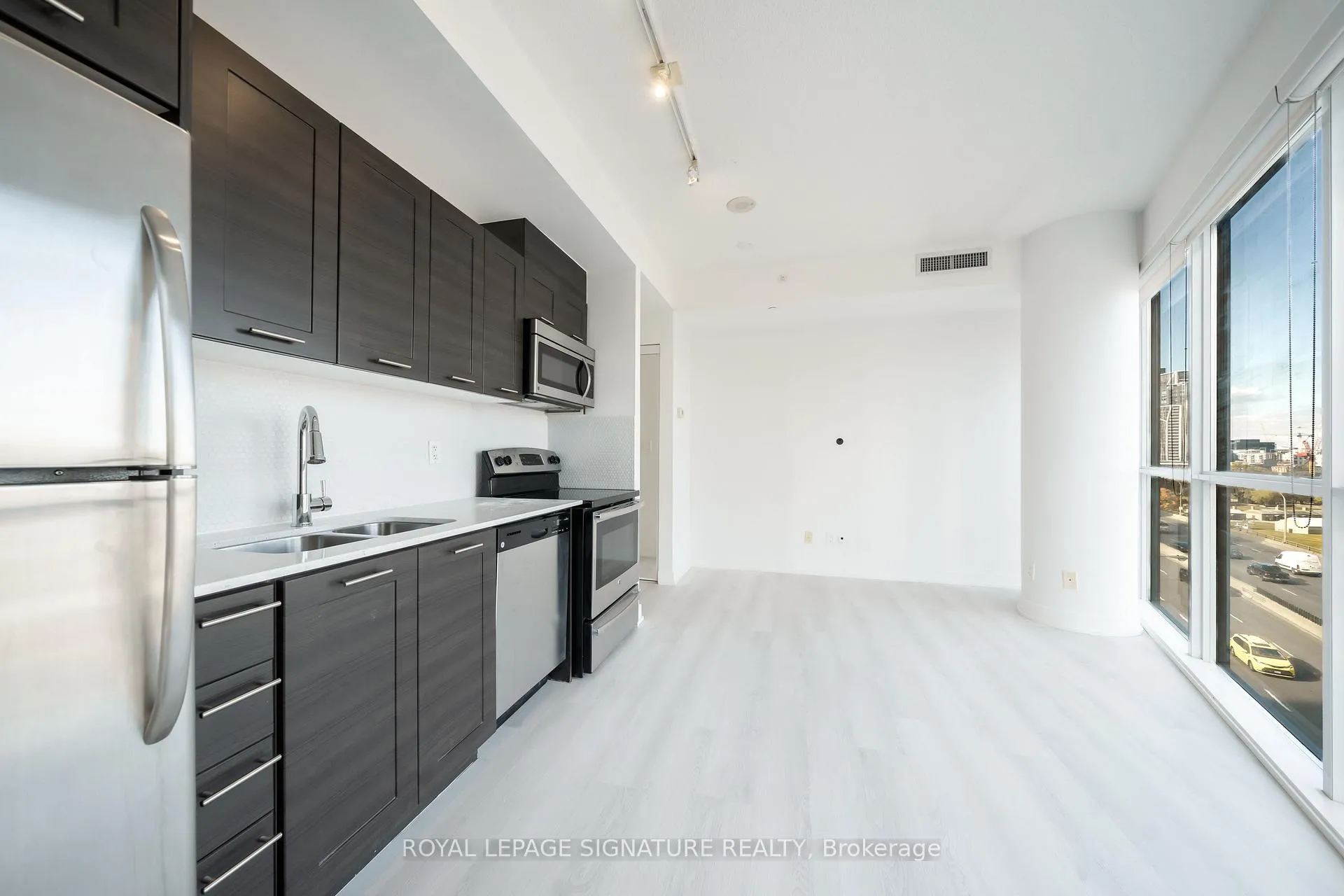 Photo 1 of Unit 1106, 20 Bruyeres Mews, Toronto, Niagara — HOMEH