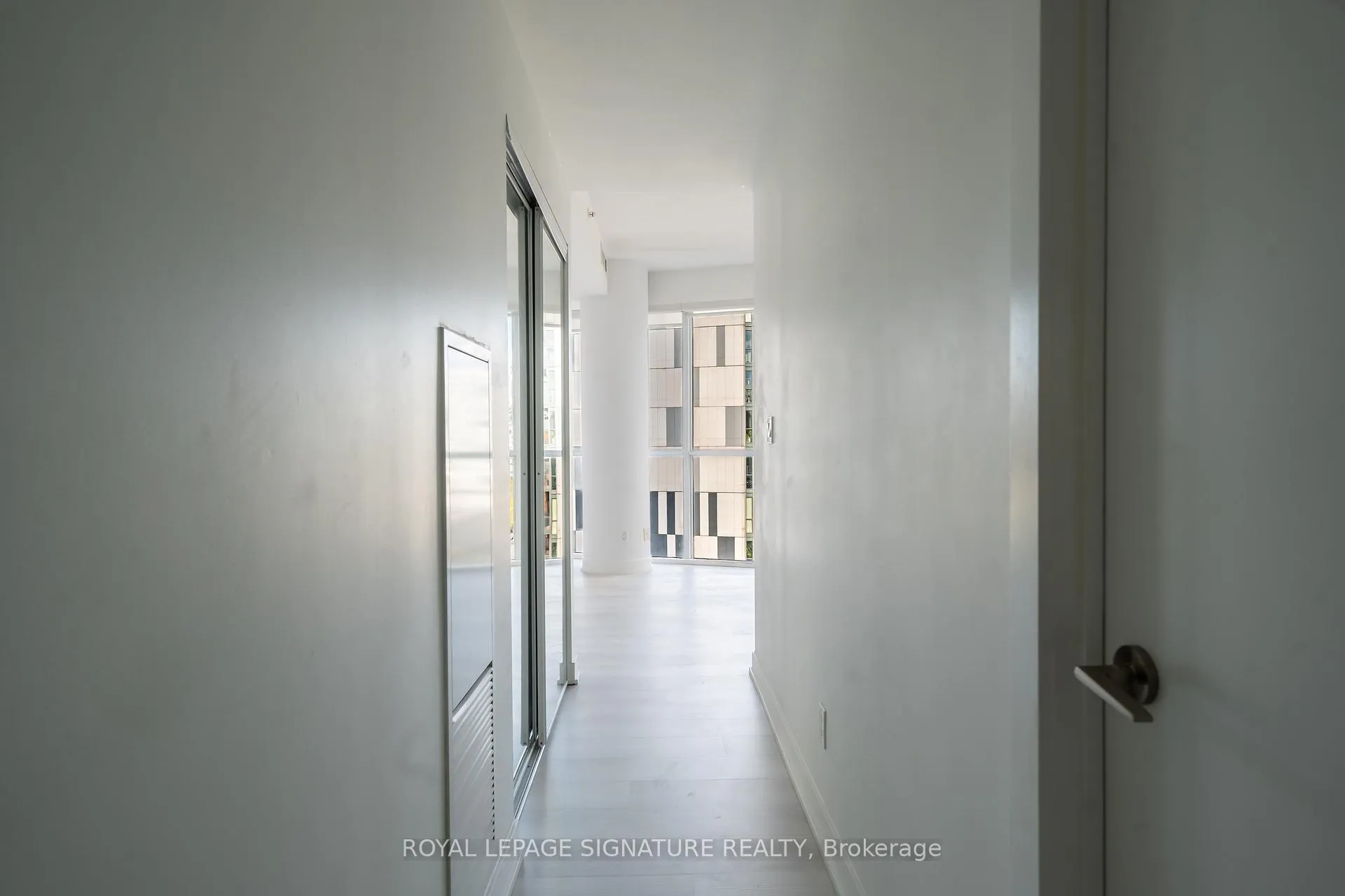Photo 23 of Unit 1106, 20 Bruyeres Mews, Toronto, Niagara — HOMEH