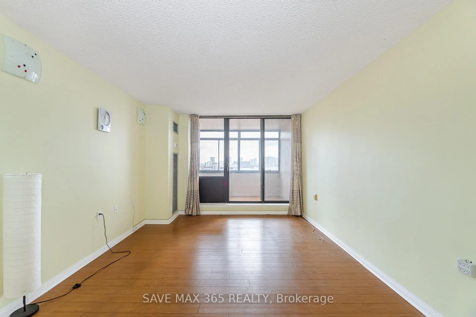 Photo 9 of Unit 1704, 18 Knightsbridge Road, Brampton, Queen Street Corridor — HOMEH