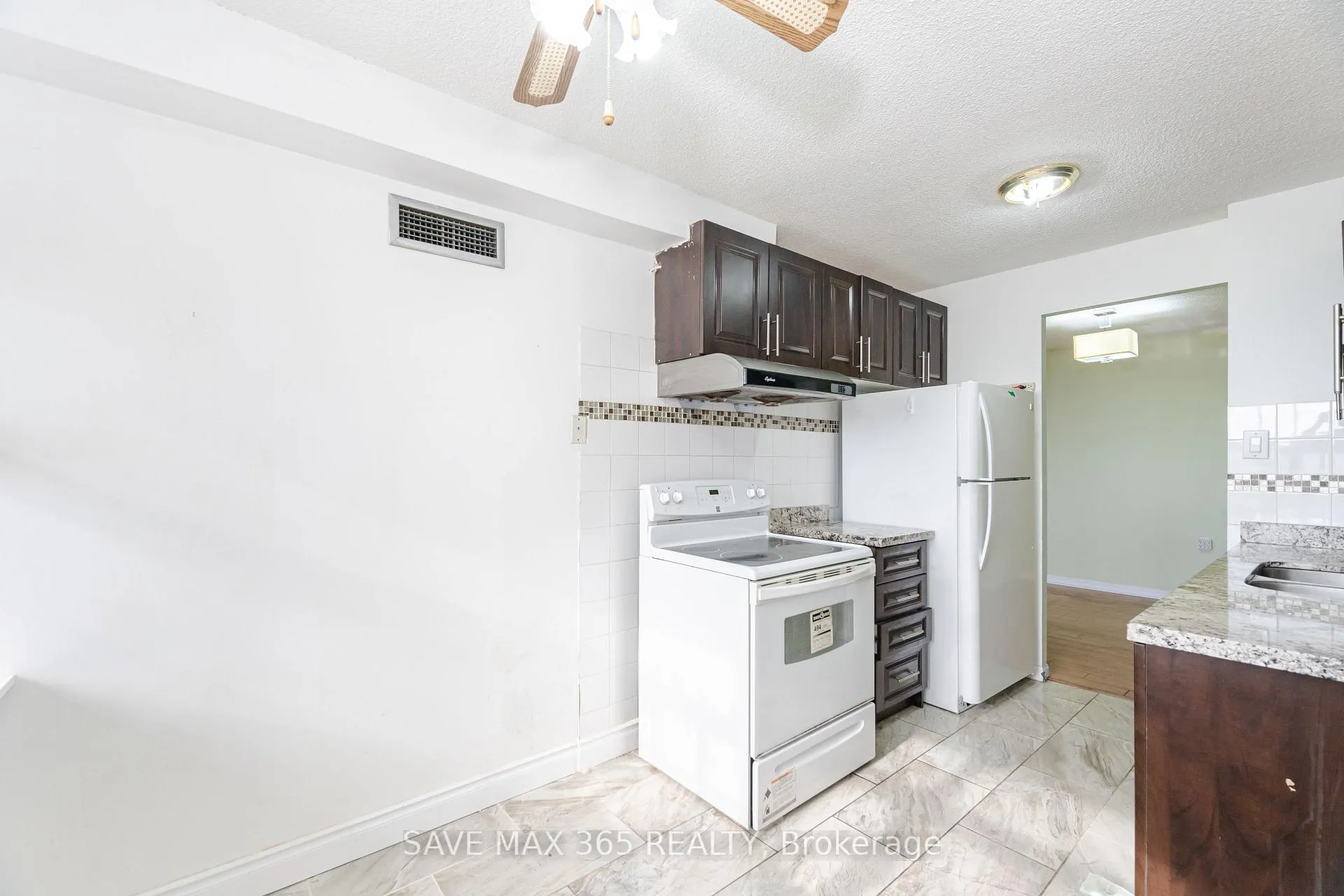 Photo 20 of Unit 1704, 18 Knightsbridge Road, Brampton, Queen Street Corridor — HOMEH