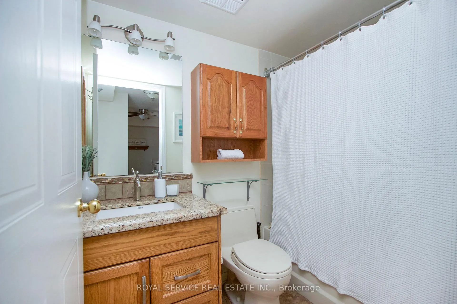 Photo 19 of Unit 212, 95 Wellington Street, Clarington, Bowmanville — HOMEH