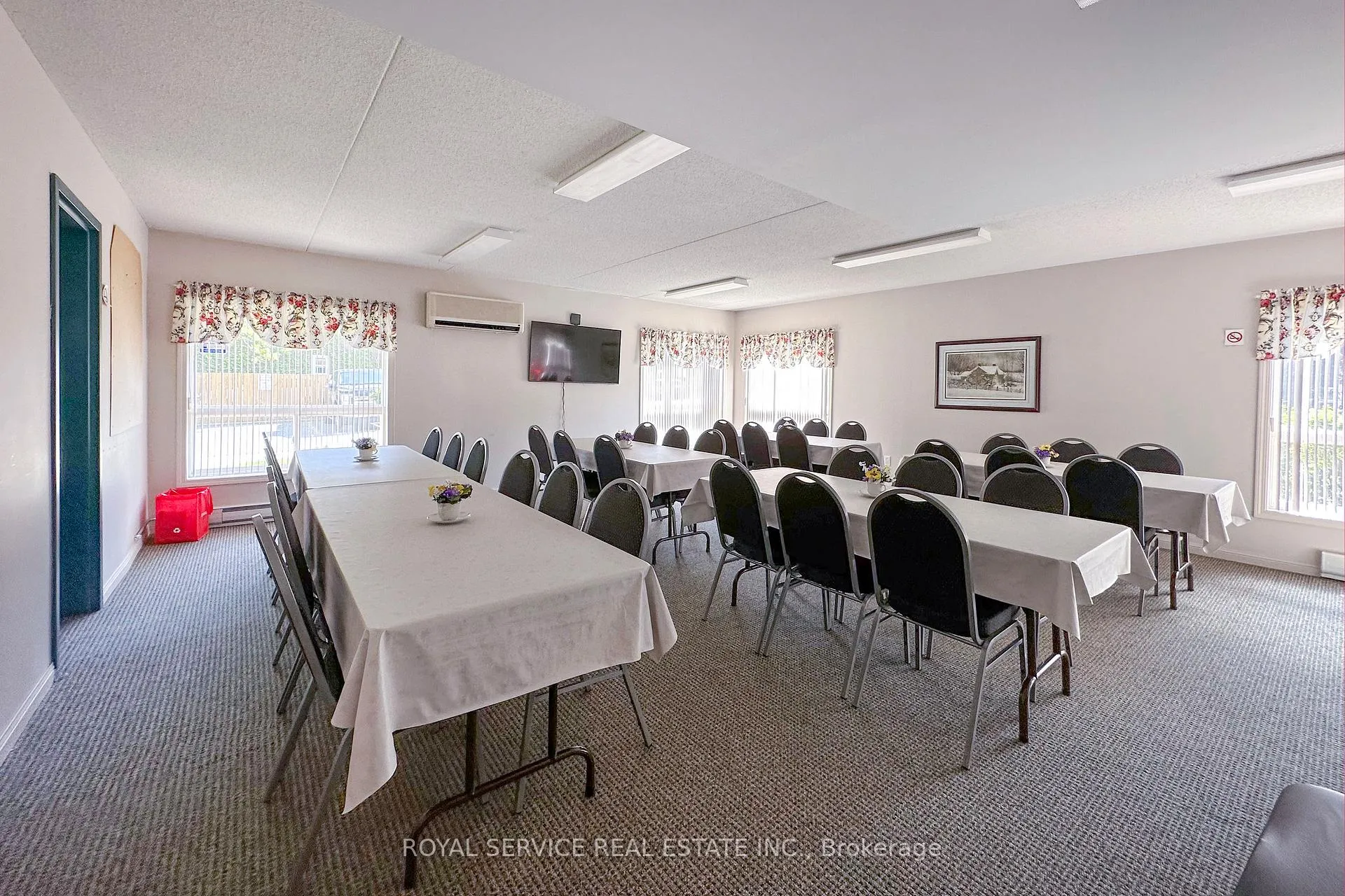 Photo 21 of Unit 212, 95 Wellington Street, Clarington, Bowmanville — HOMEH