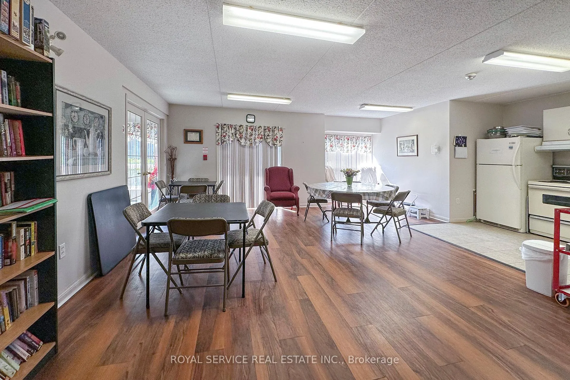 Photo 23 of Unit 212, 95 Wellington Street, Clarington, Bowmanville — HOMEH
