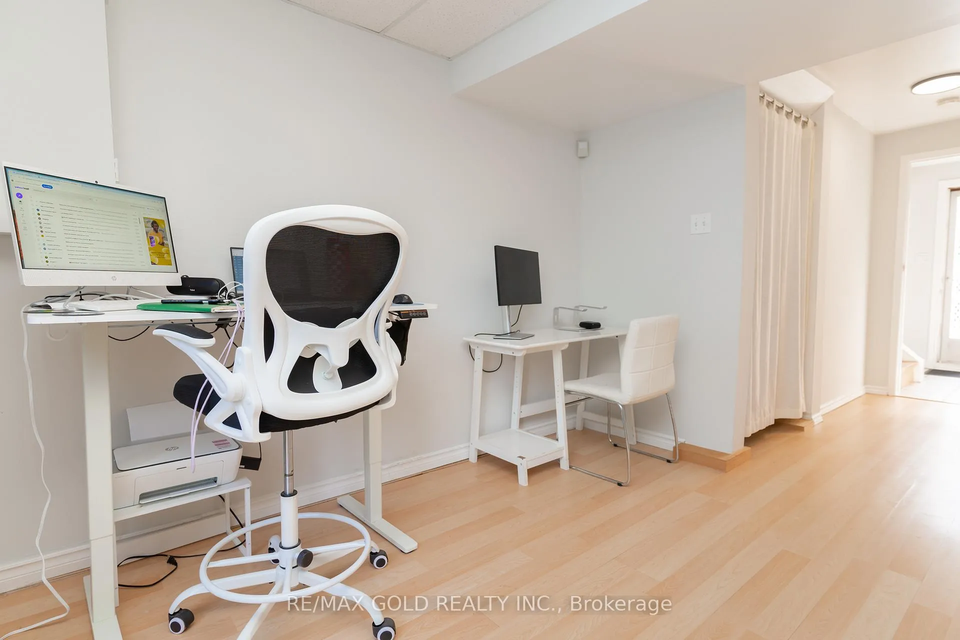 Photo 7 of 57 Guildford Crescent, Brampton, Central Park — HOMEH