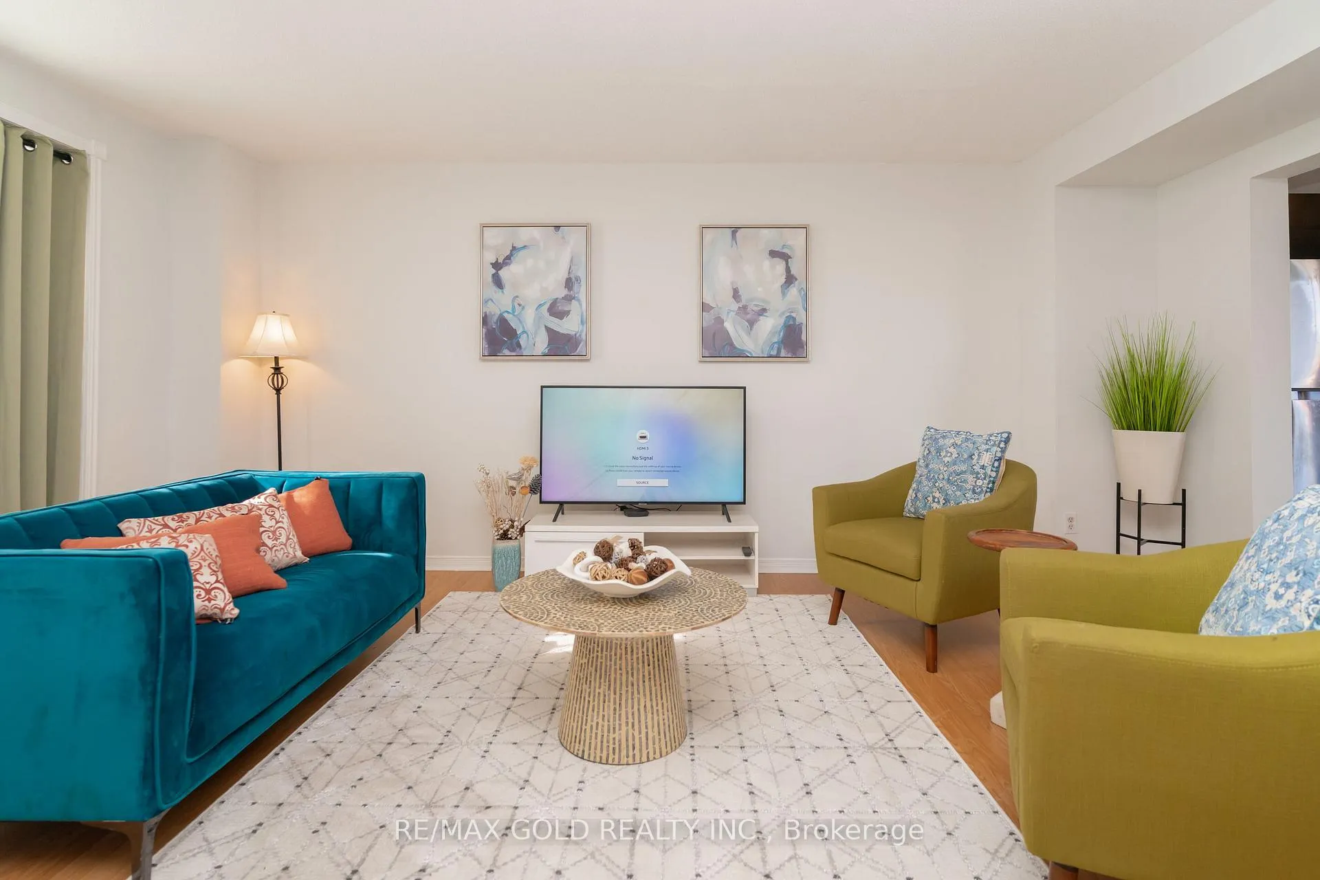 Photo 16 of 57 Guildford Crescent, Brampton, Central Park — HOMEH