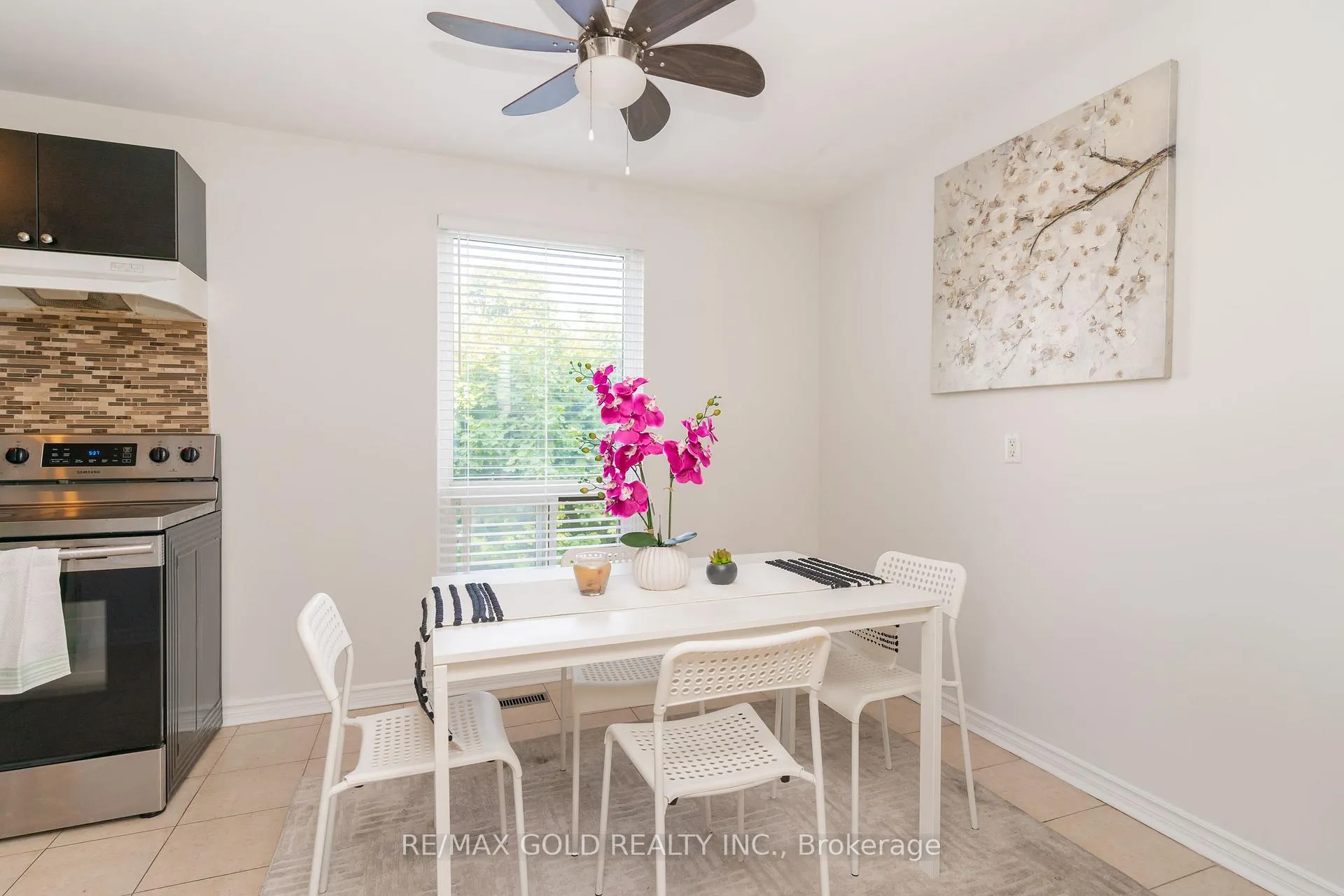 Photo 21 of 57 Guildford Crescent, Brampton, Central Park — HOMEH