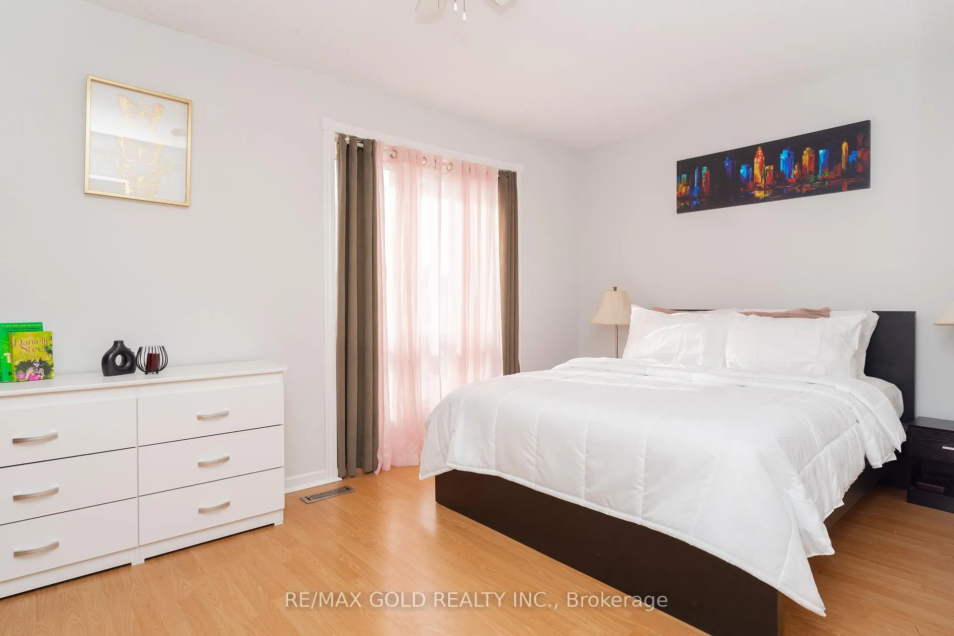 Photo 25 of 57 Guildford Crescent, Brampton, Central Park — HOMEH