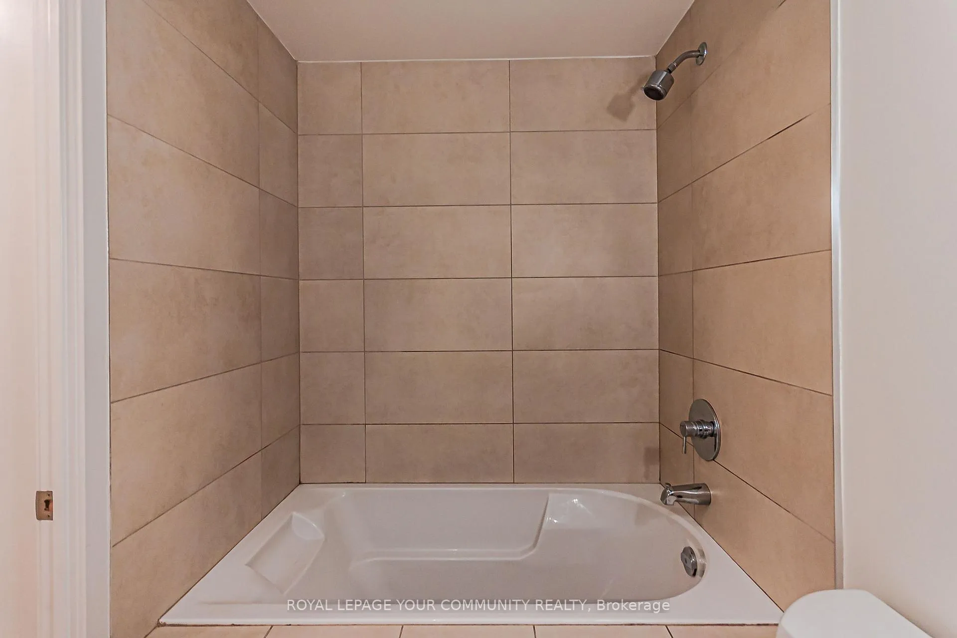 Photo 16 of Unit 621, 95 Bathurst Street, Toronto, Niagara — HOMEH