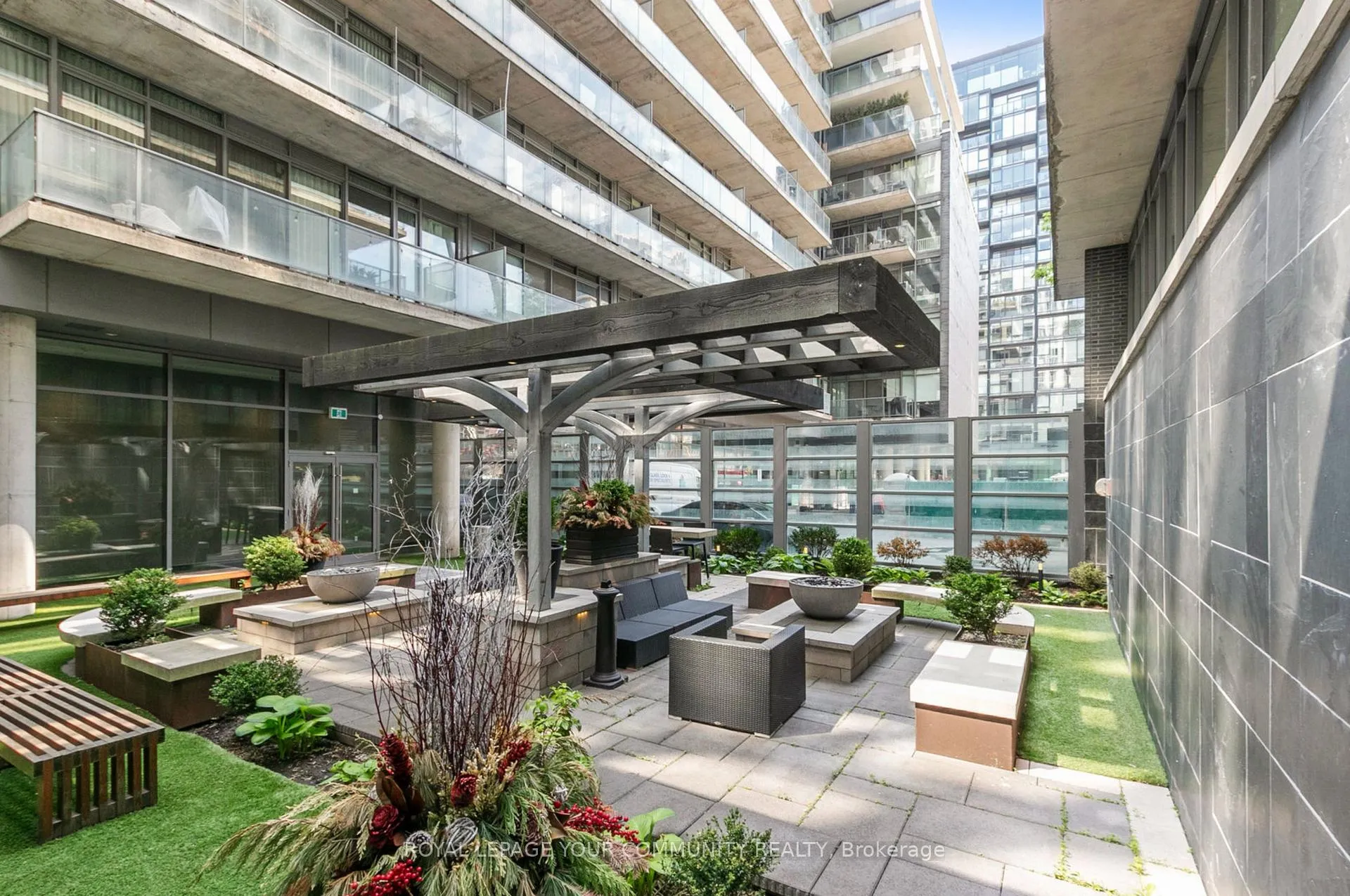Photo 21 of Unit 621, 95 Bathurst Street, Toronto, Niagara — HOMEH
