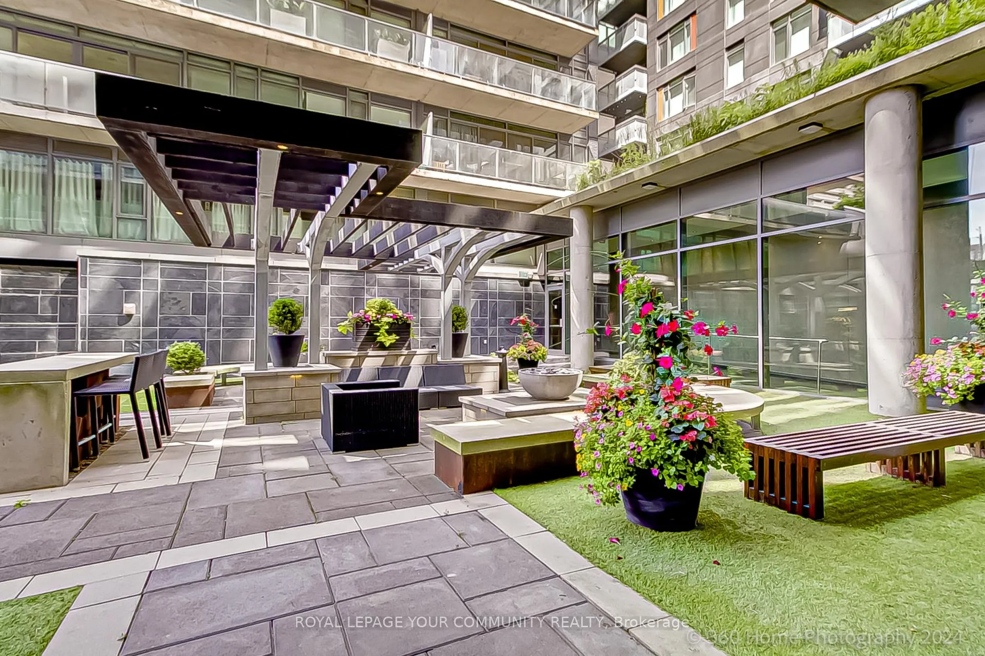 Photo 22 of Unit 621, 95 Bathurst Street, Toronto, Niagara — HOMEH