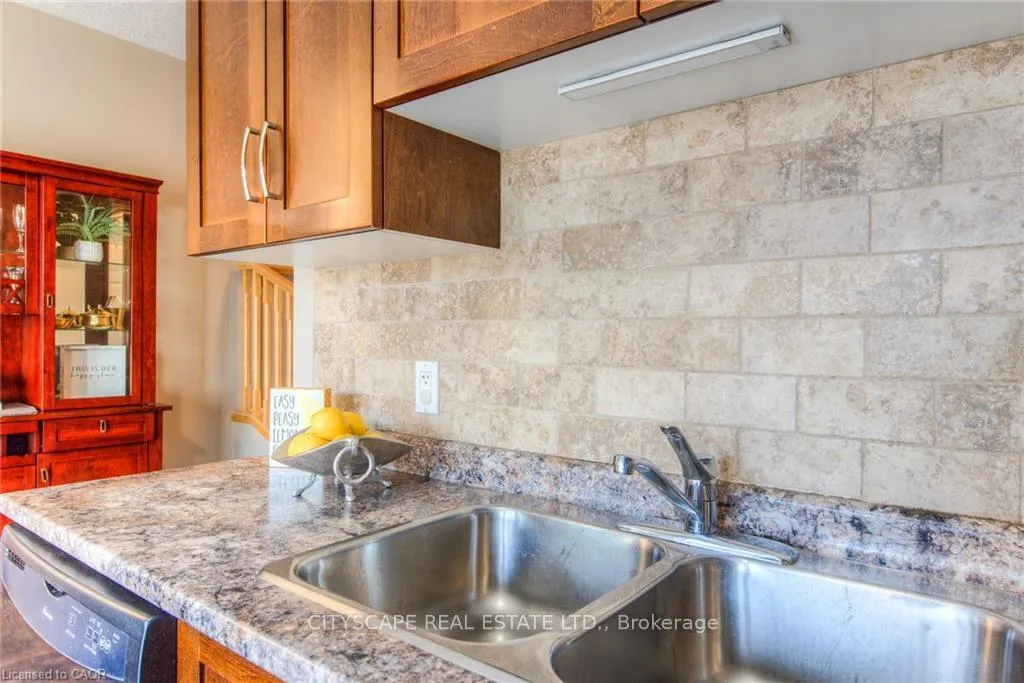 Photo 26 of Unit 4A, 38 Howe Drive, Kitchener — HOMEH
