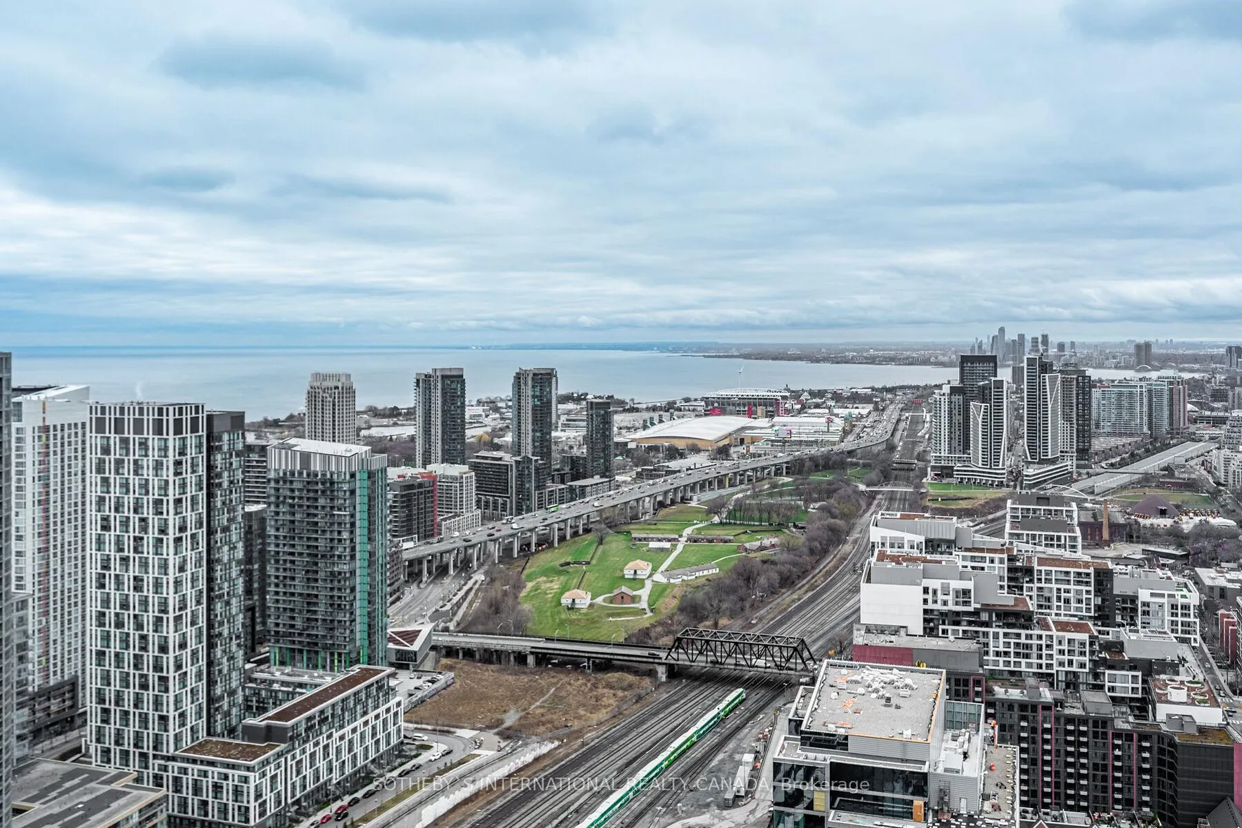 Photo 31 of Unit GPH15, 470 Front Street, Toronto, Waterfront Communities — HOMEH