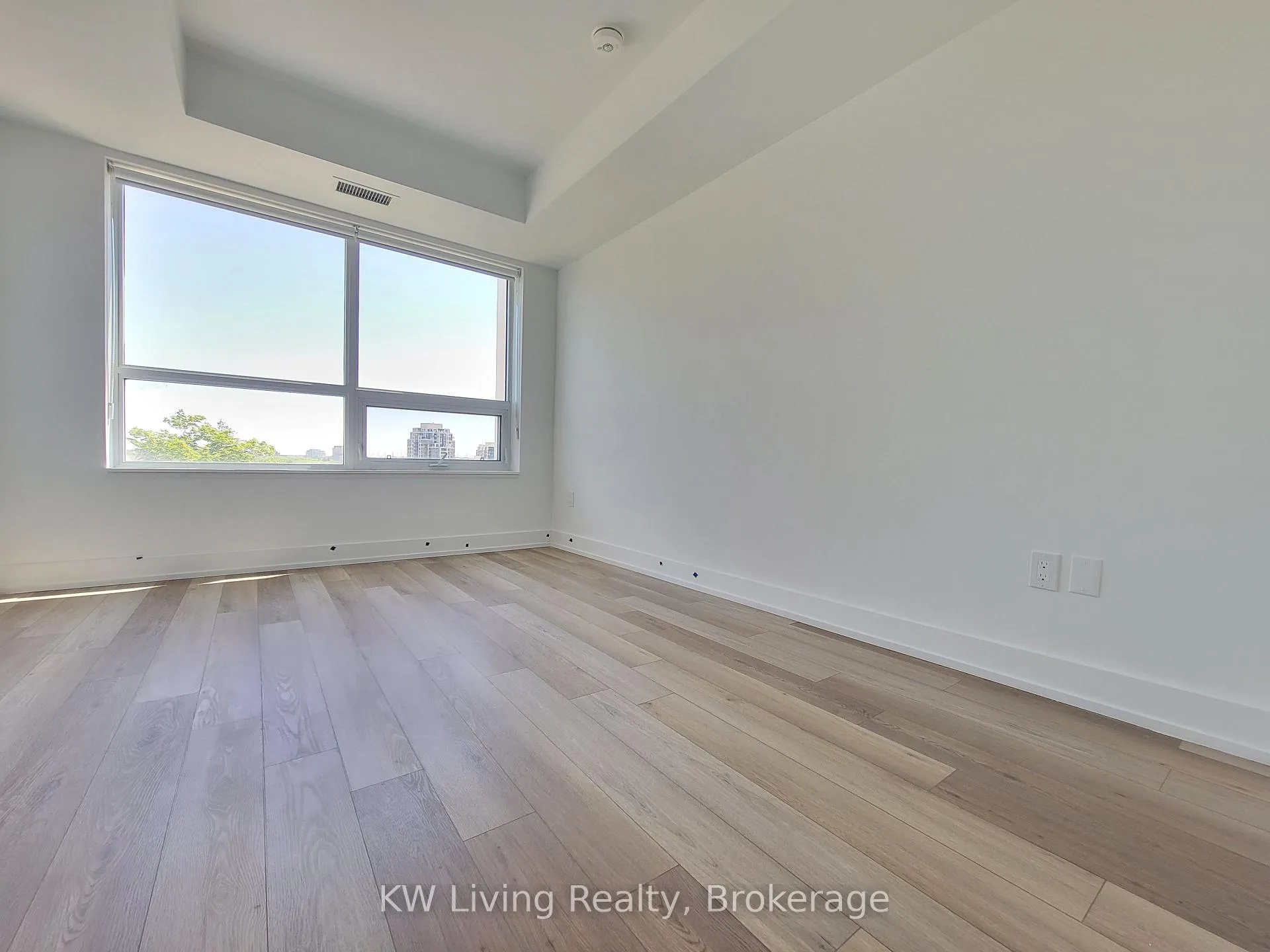 Photo 8 of Unit 820, 8 Cedarland Drive, Markham, Unionville — HOMEH