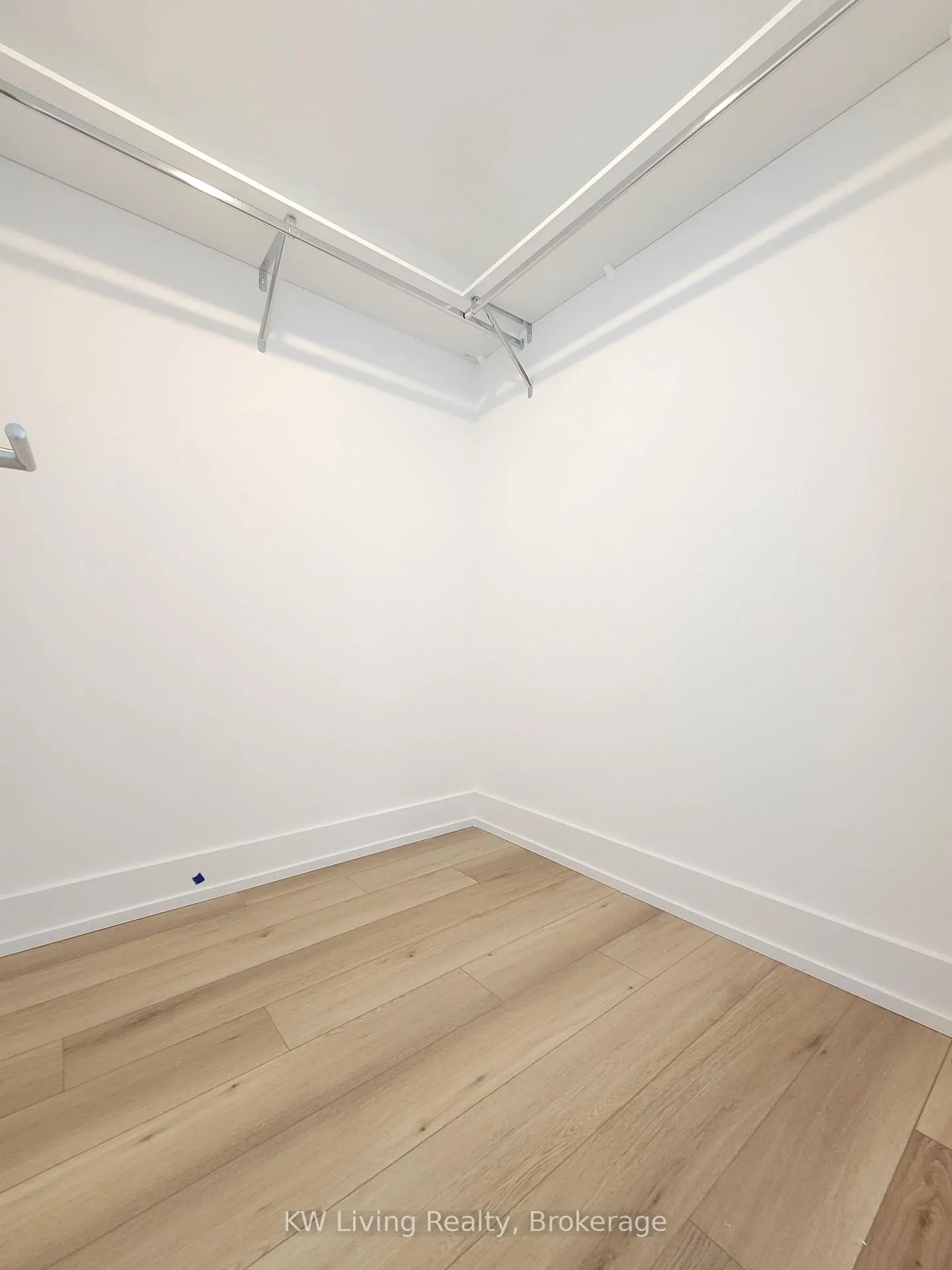 Photo 14 of Unit 820, 8 Cedarland Drive, Markham, Unionville — HOMEH
