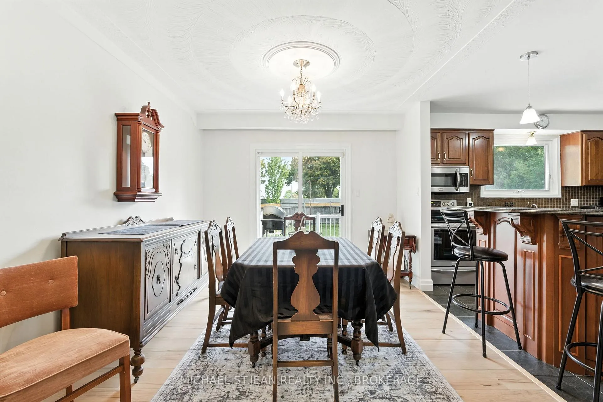 Photo 13 of 20 Woodside Drive, Hamilton, Sherwood — HOMEH