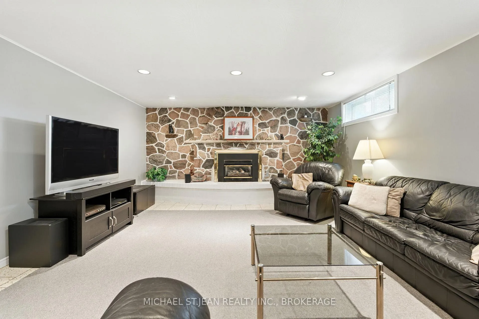 Photo 31 of 20 Woodside Drive, Hamilton, Sherwood — HOMEH