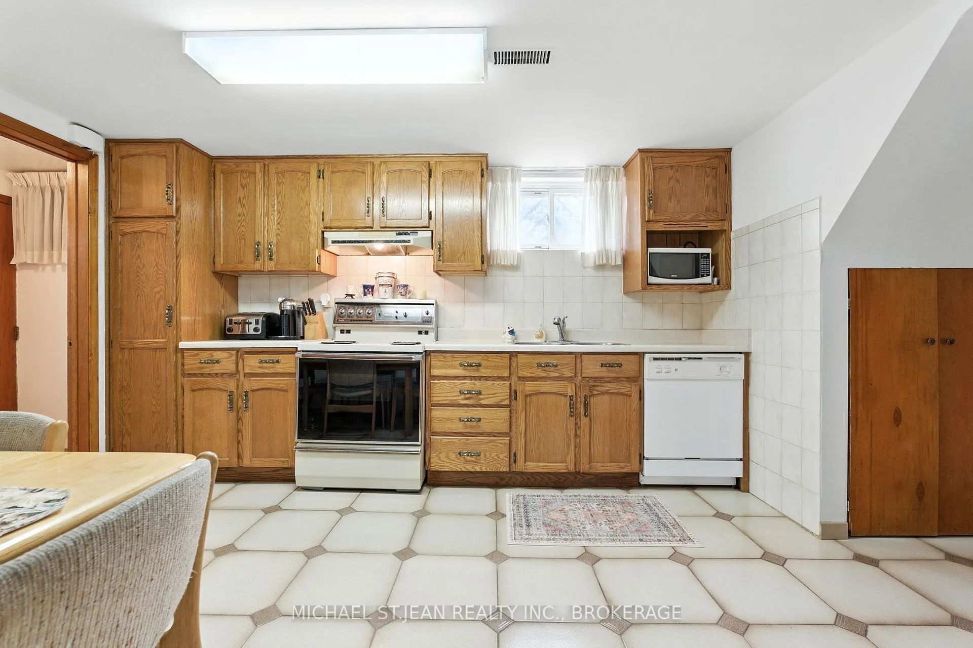 Photo 35 of 20 Woodside Drive, Hamilton, Sherwood — HOMEH