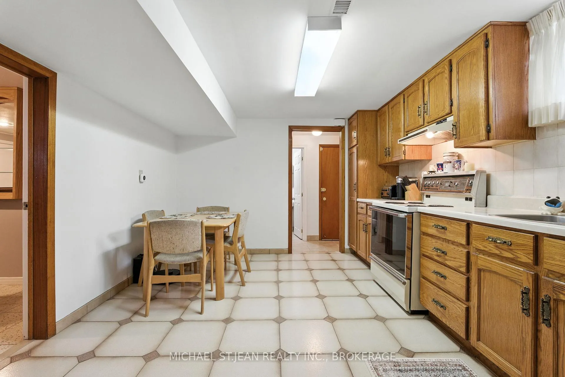 Photo 36 of 20 Woodside Drive, Hamilton, Sherwood — HOMEH