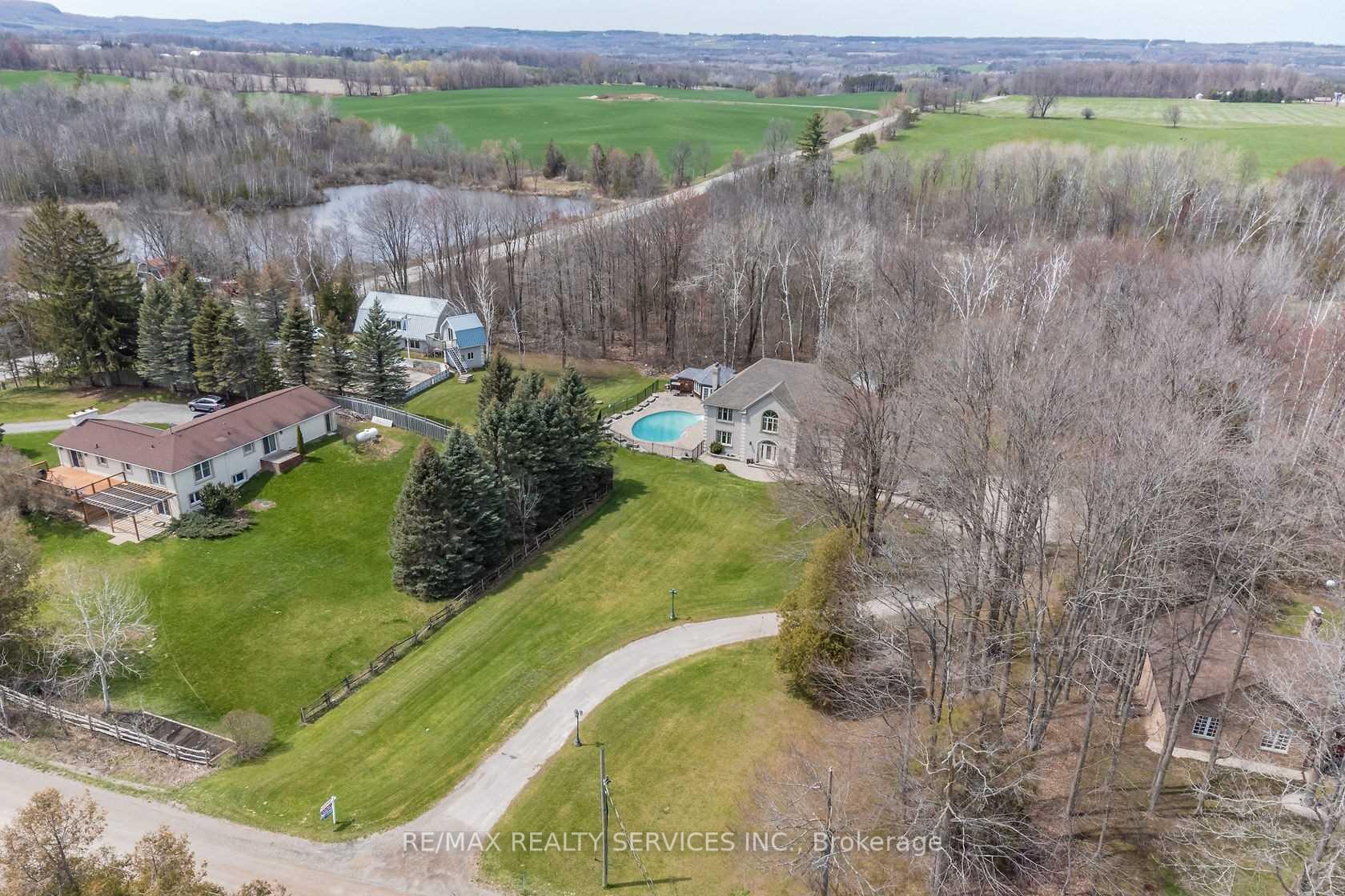 Photo 26 of 4032 Boston Mills Road, Caledon, Rural Caledon — HOMEH