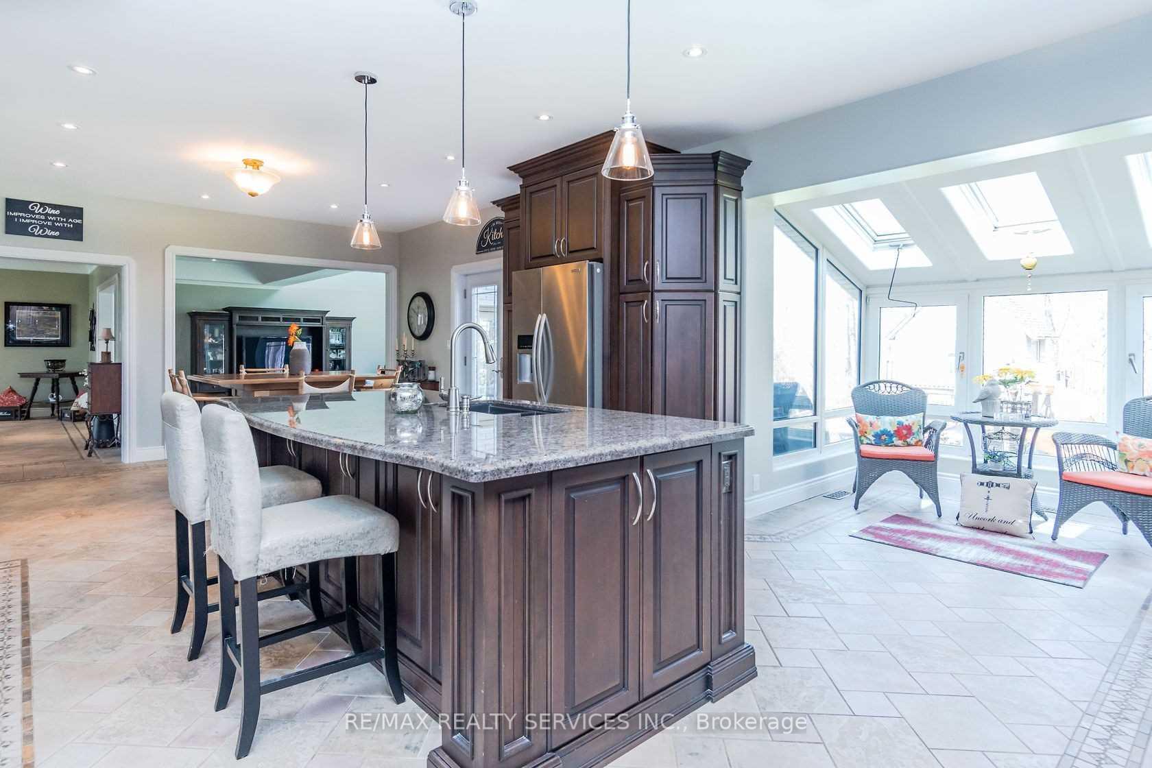 Photo 10 of 4032 Boston Mills Road, Caledon, Rural Caledon — HOMEH