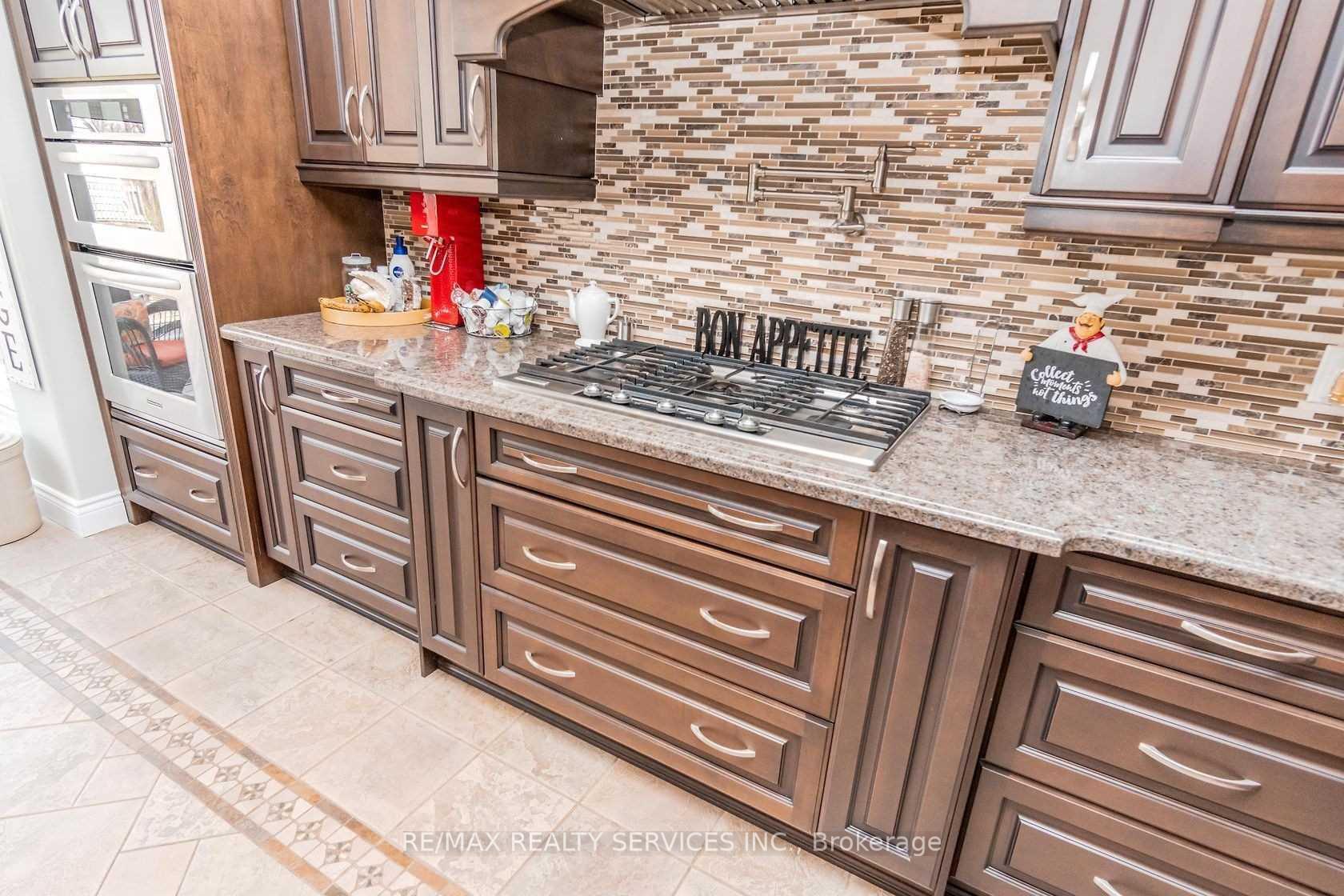 Photo 12 of 4032 Boston Mills Road, Caledon, Rural Caledon — HOMEH