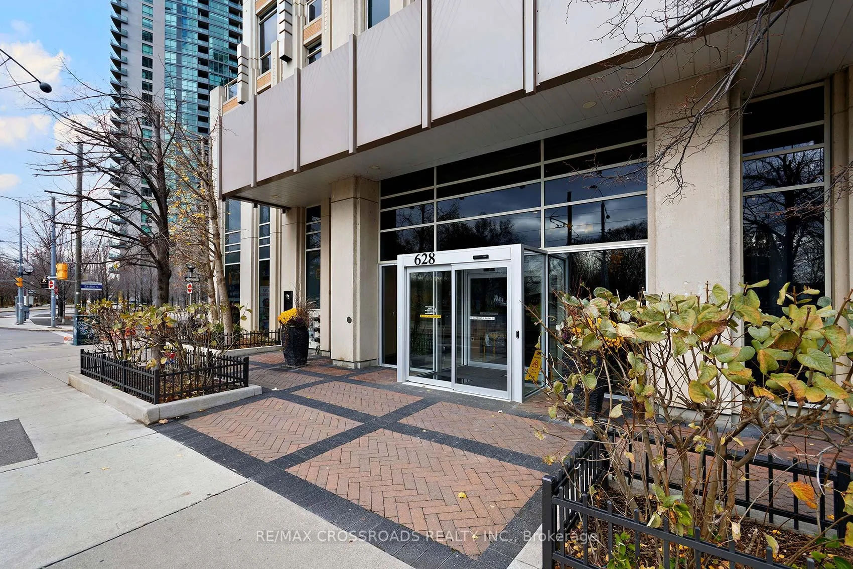 Photo 2 of Unit 510, 628 Fleet Street, Toronto, Niagara — HOMEH