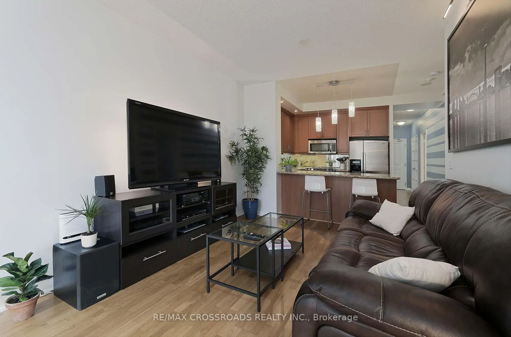 Photo 6 of Unit 510, 628 Fleet Street, Toronto, Niagara — HOMEH
