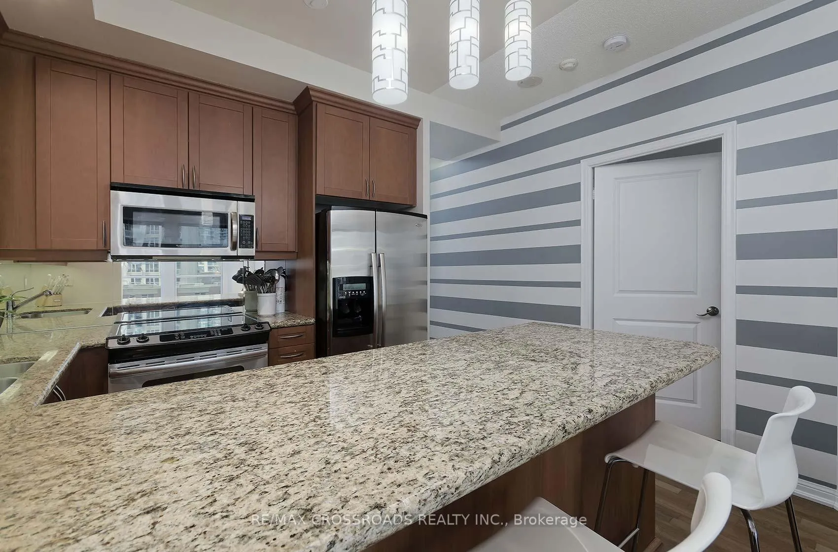Photo 10 of Unit 510, 628 Fleet Street, Toronto, Niagara — HOMEH
