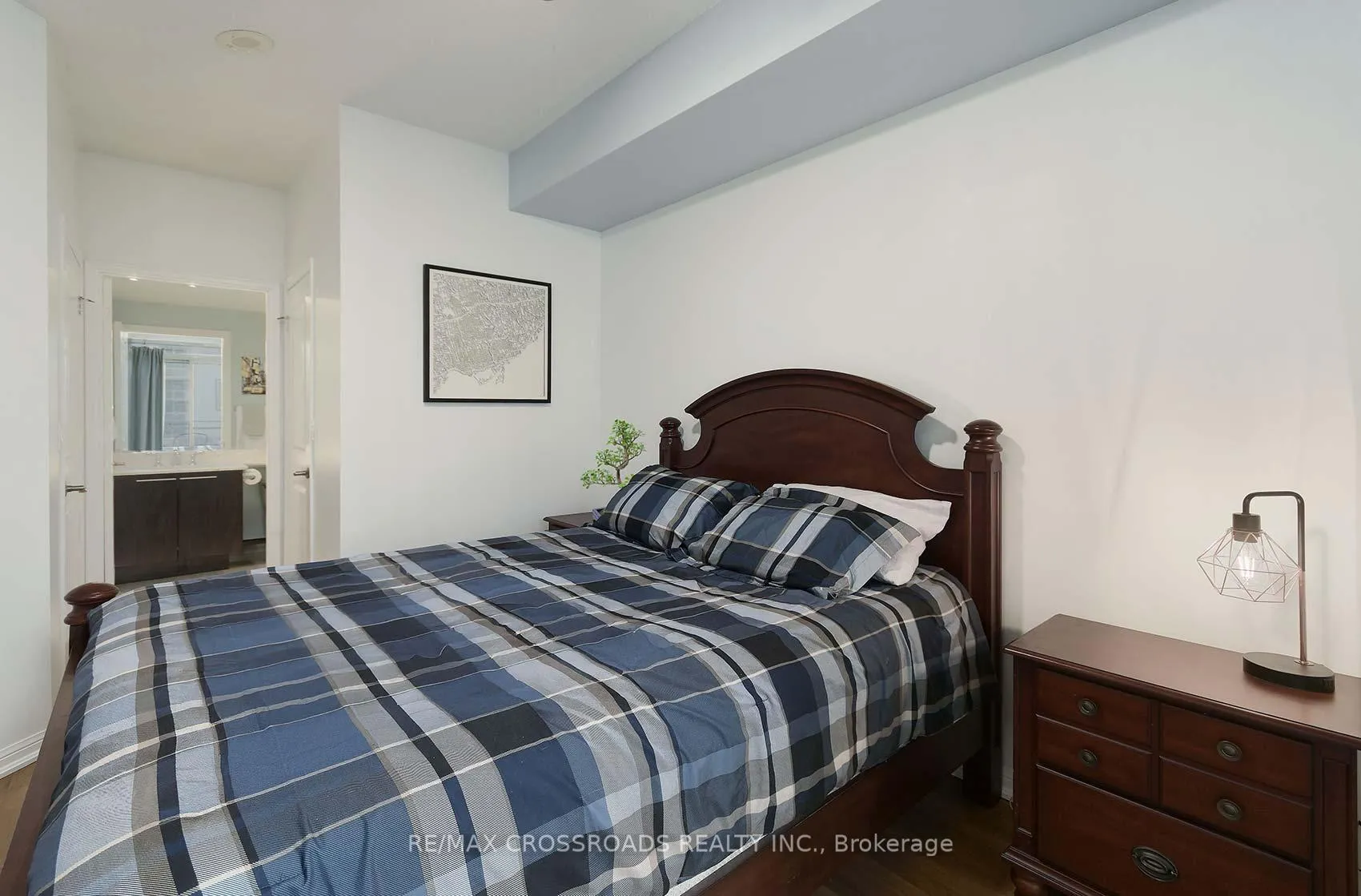 Photo 11 of Unit 510, 628 Fleet Street, Toronto, Niagara — HOMEH