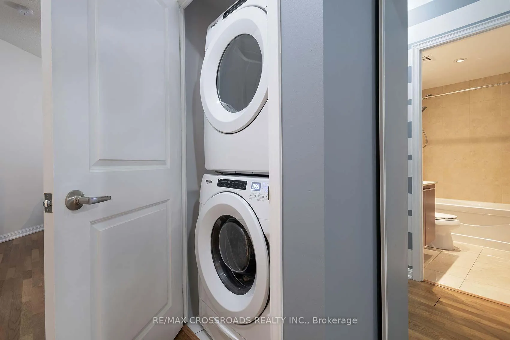 Photo 17 of Unit 510, 628 Fleet Street, Toronto, Niagara — HOMEH