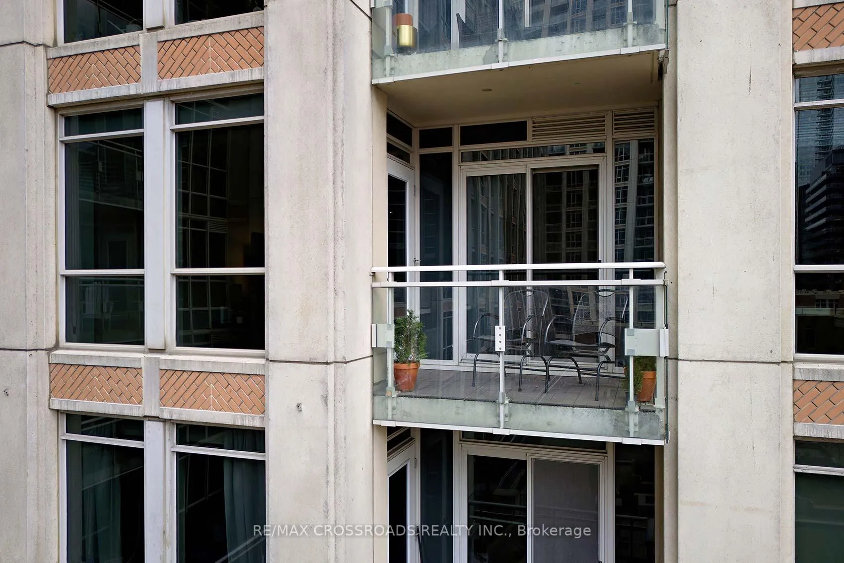 Photo 20 of Unit 510, 628 Fleet Street, Toronto, Niagara — HOMEH