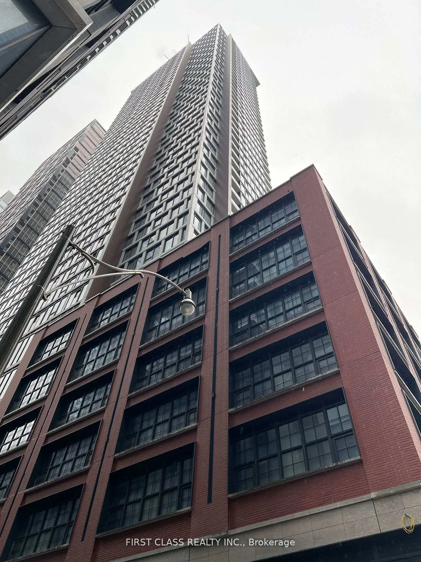 Front of Unit 1707, 55 Mercer Street