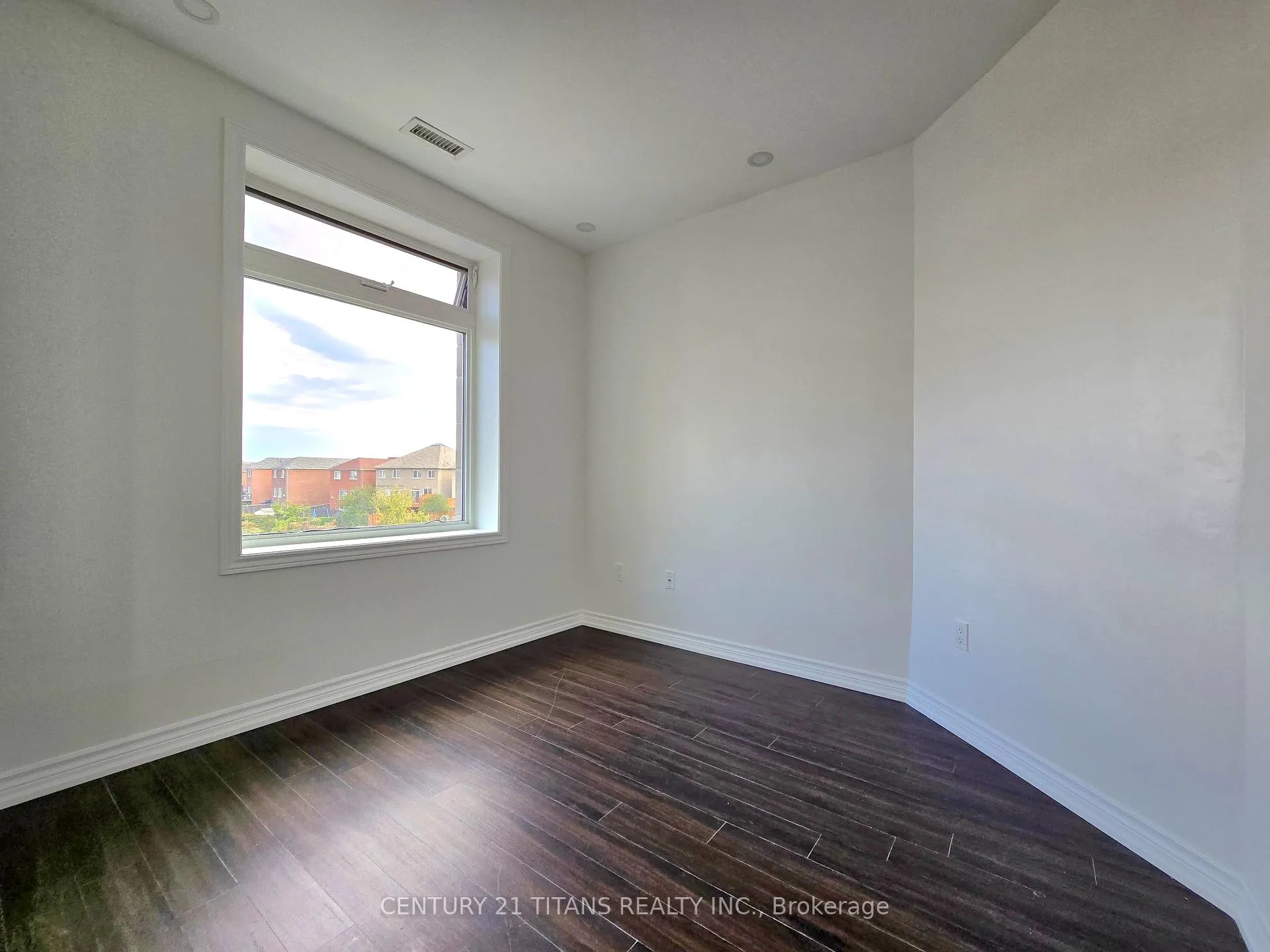Photo 6 of Unit 220, 7325 Markham Road, Markham, Cedarwood — HOMEH