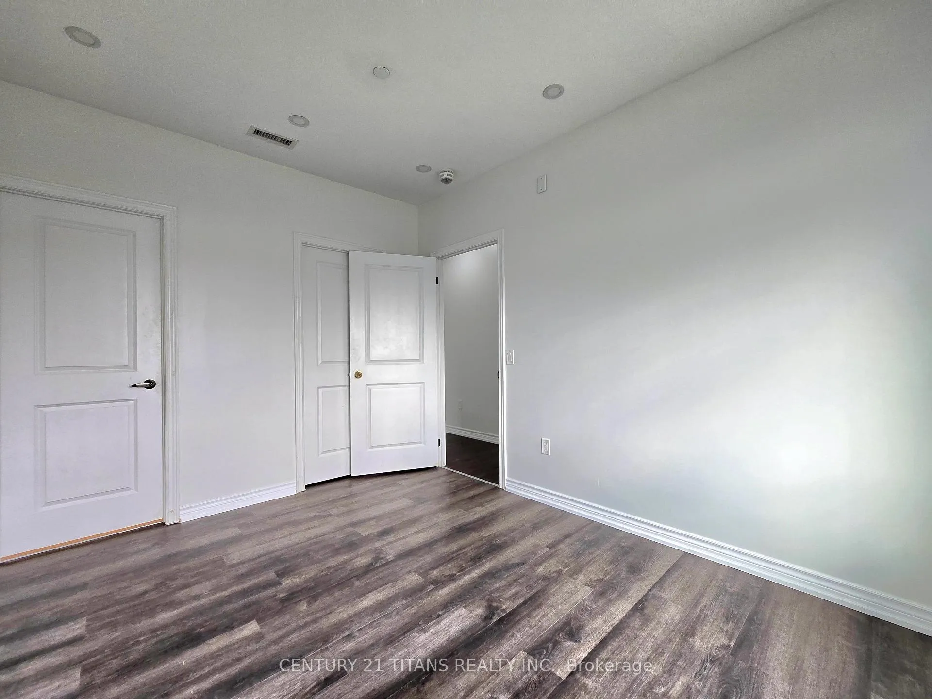 Photo 9 of Unit 220, 7325 Markham Road, Markham, Cedarwood — HOMEH