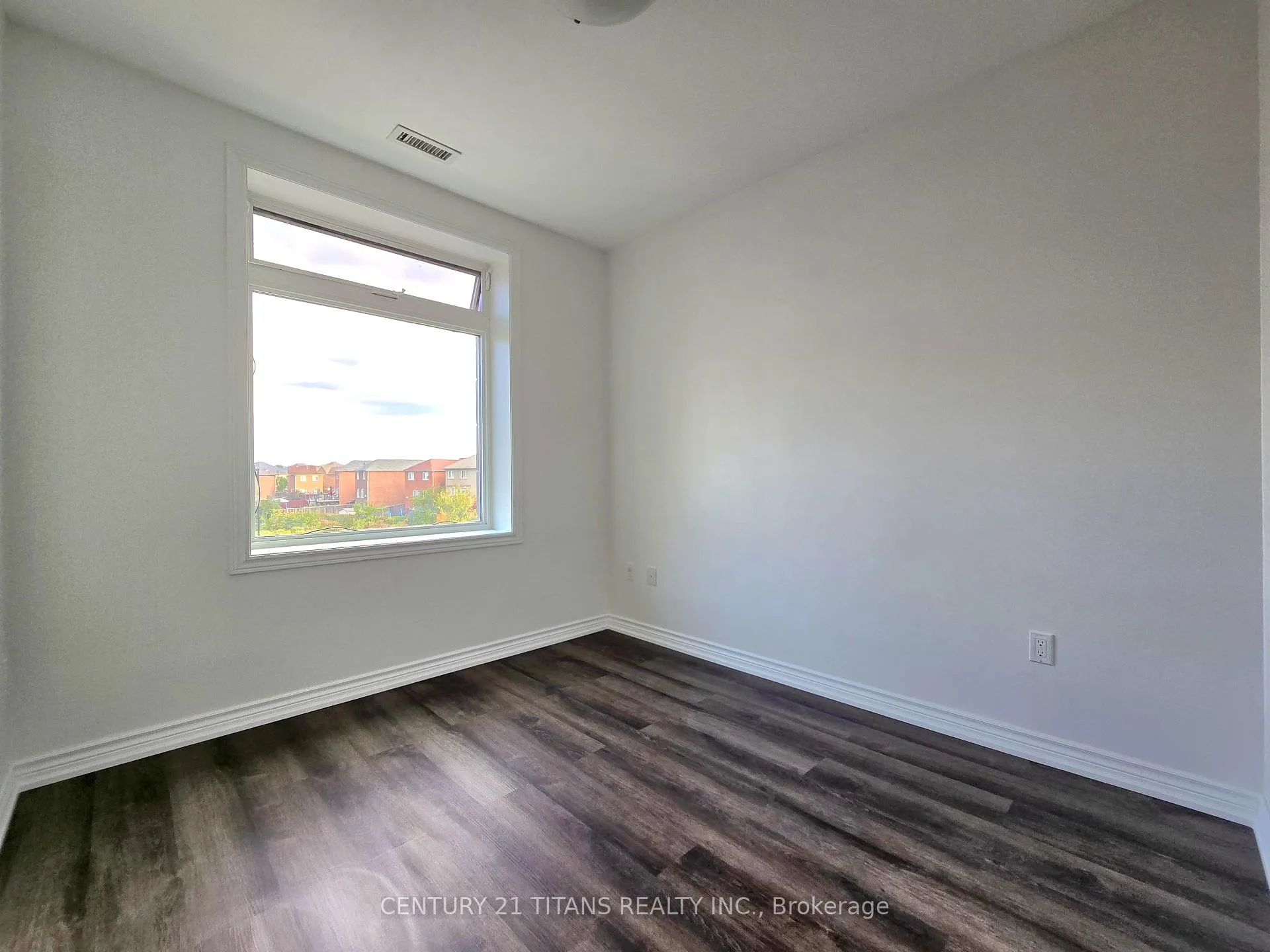 Photo 13 of Unit 220, 7325 Markham Road, Markham, Cedarwood — HOMEH