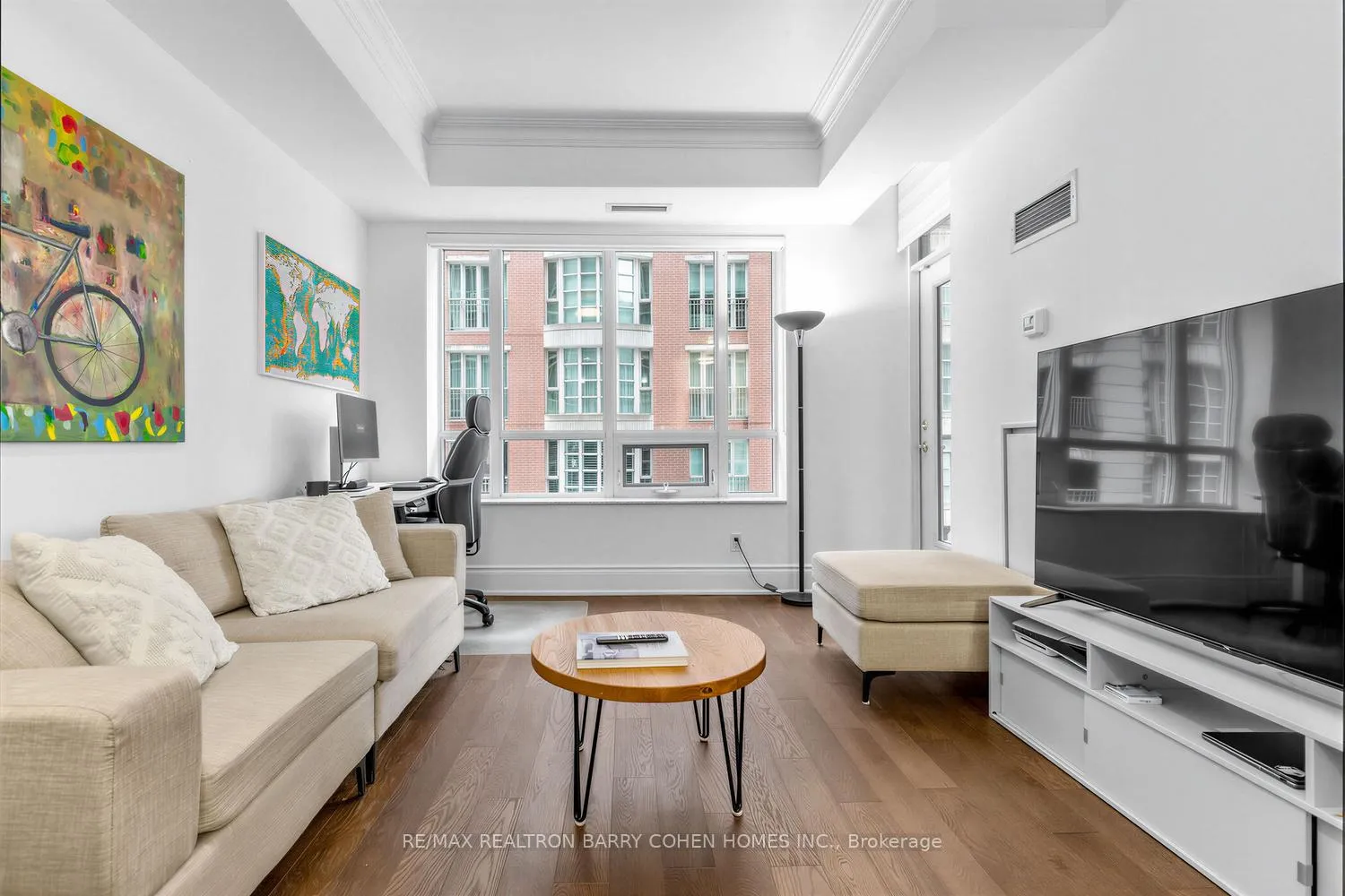 Photo 5 of Unit 501, 55 Delisle Avenue, Toronto, Yonge-St. Clair — HOMEH