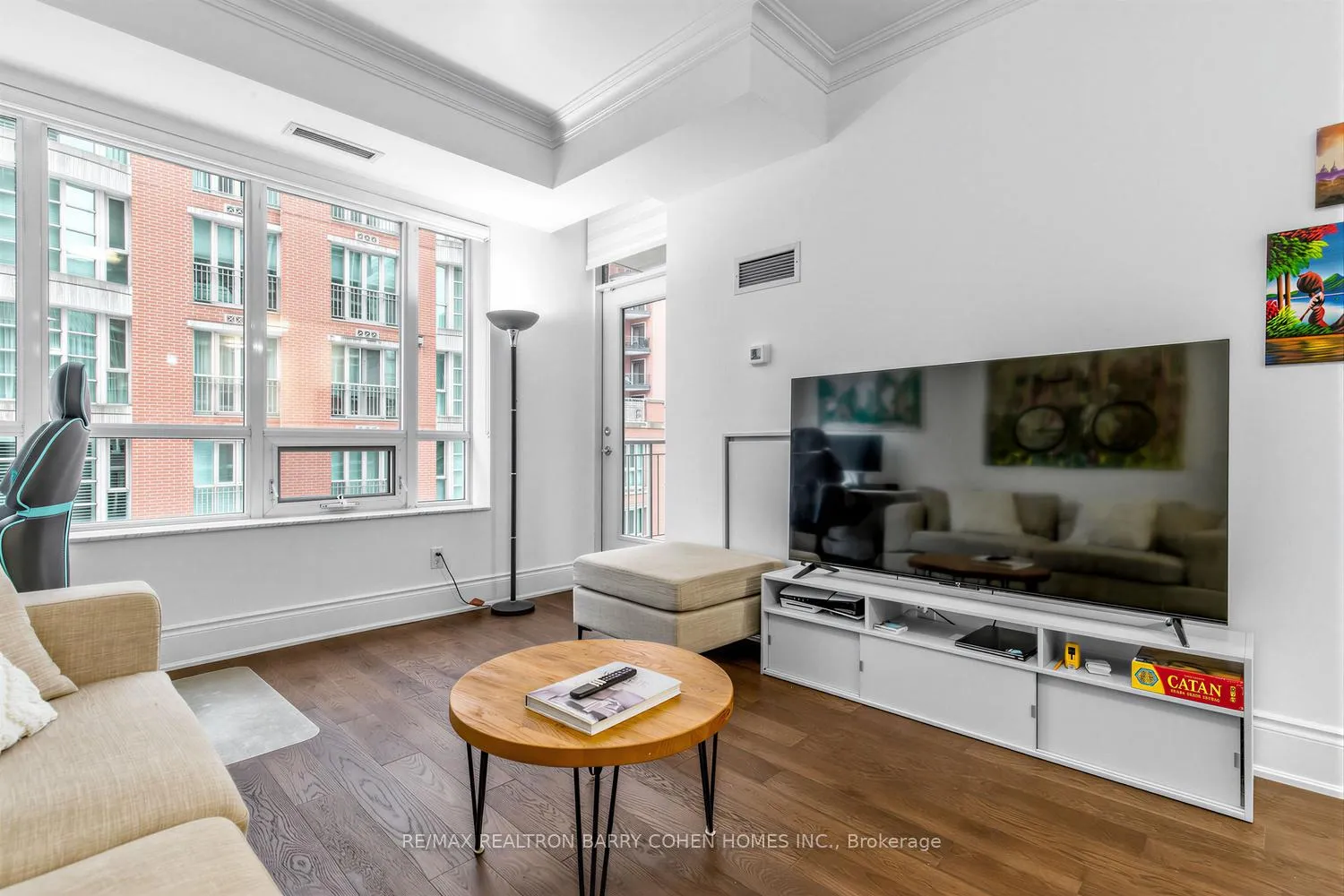 Photo 6 of Unit 501, 55 Delisle Avenue, Toronto, Yonge-St. Clair — HOMEH