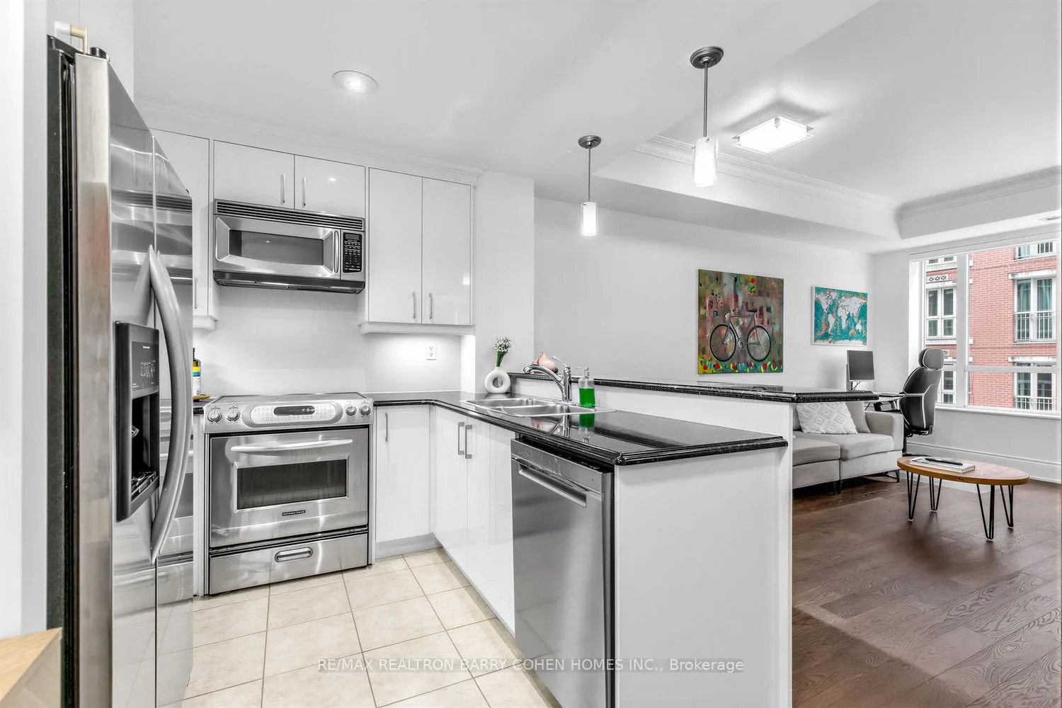 Photo 12 of Unit 501, 55 Delisle Avenue, Toronto, Yonge-St. Clair — HOMEH