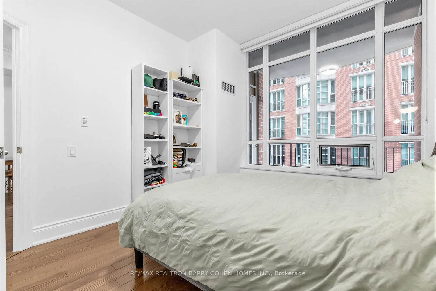 Photo 13 of Unit 501, 55 Delisle Avenue, Toronto, Yonge-St. Clair — HOMEH
