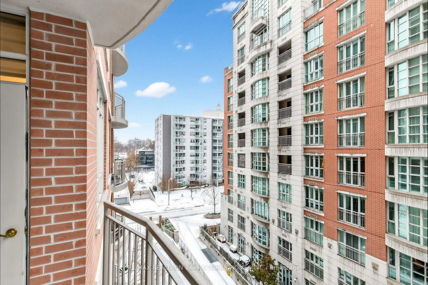 Photo 16 of Unit 501, 55 Delisle Avenue, Toronto, Yonge-St. Clair — HOMEH