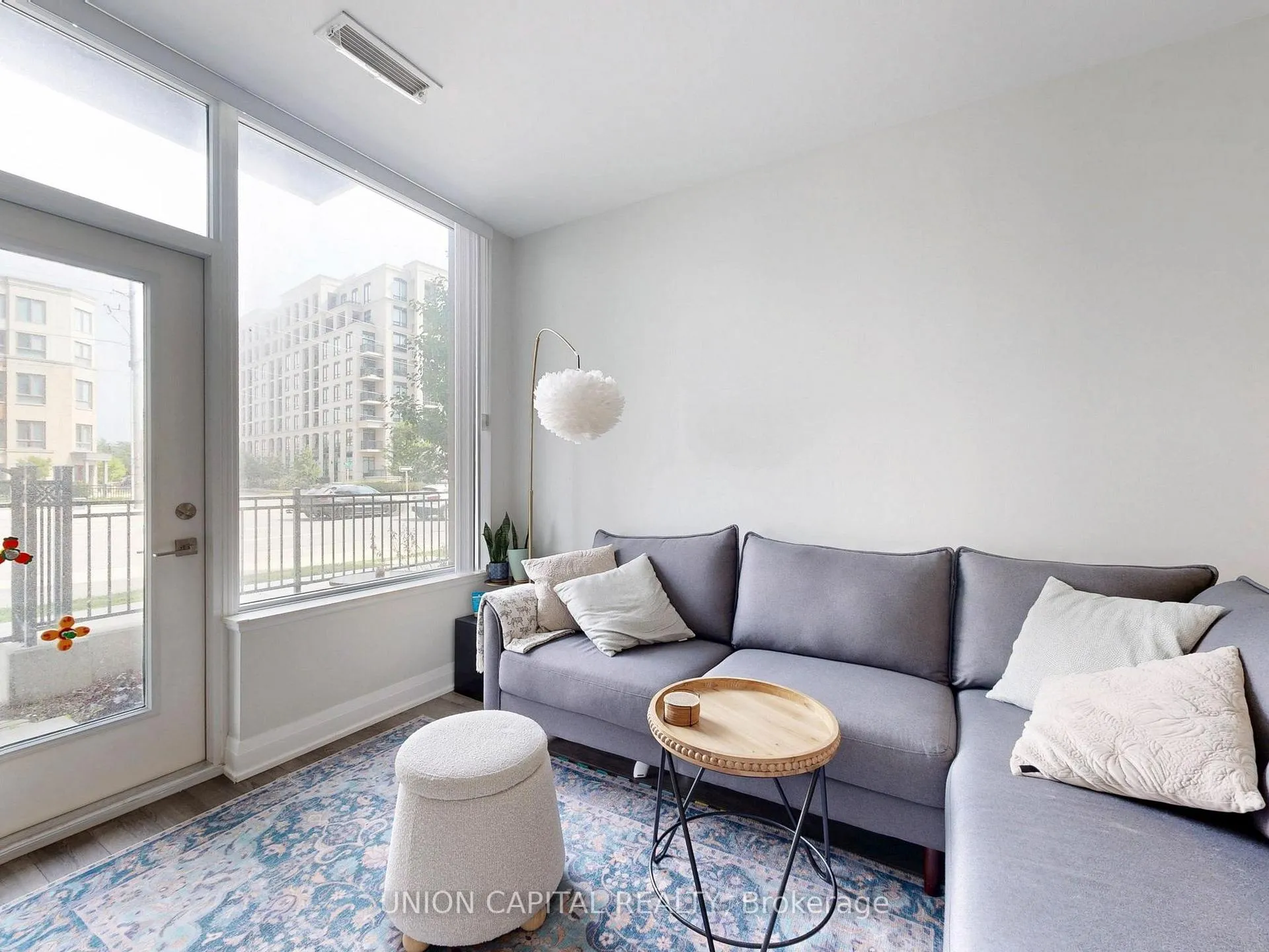 Photo 2 of Unit 109, 28 Uptown Drive, Markham, Unionville — HOMEH