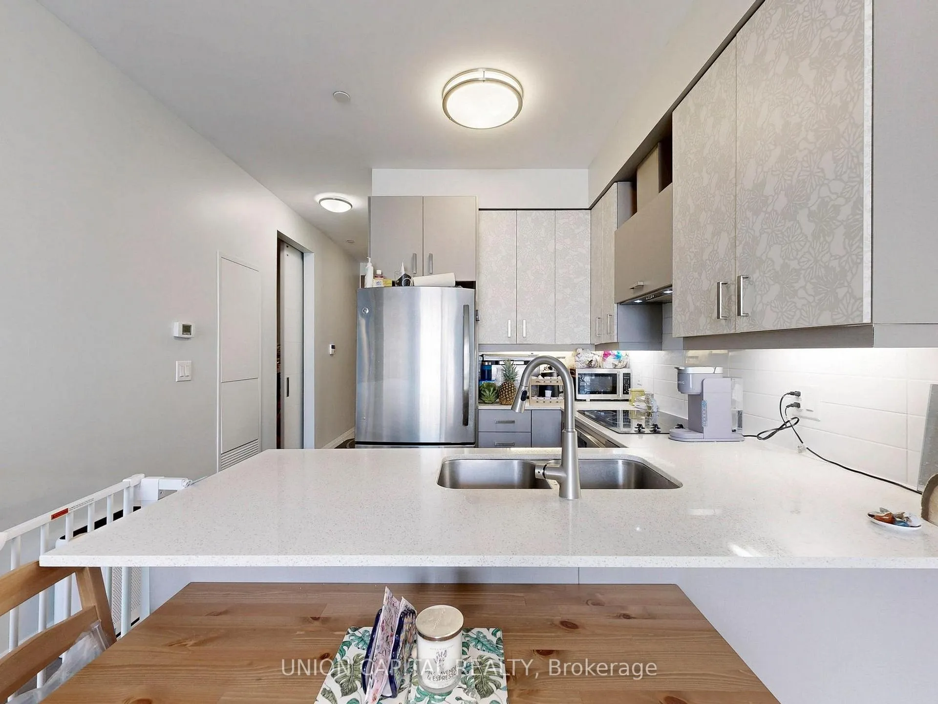Photo 3 of Unit 109, 28 Uptown Drive, Markham, Unionville — HOMEH