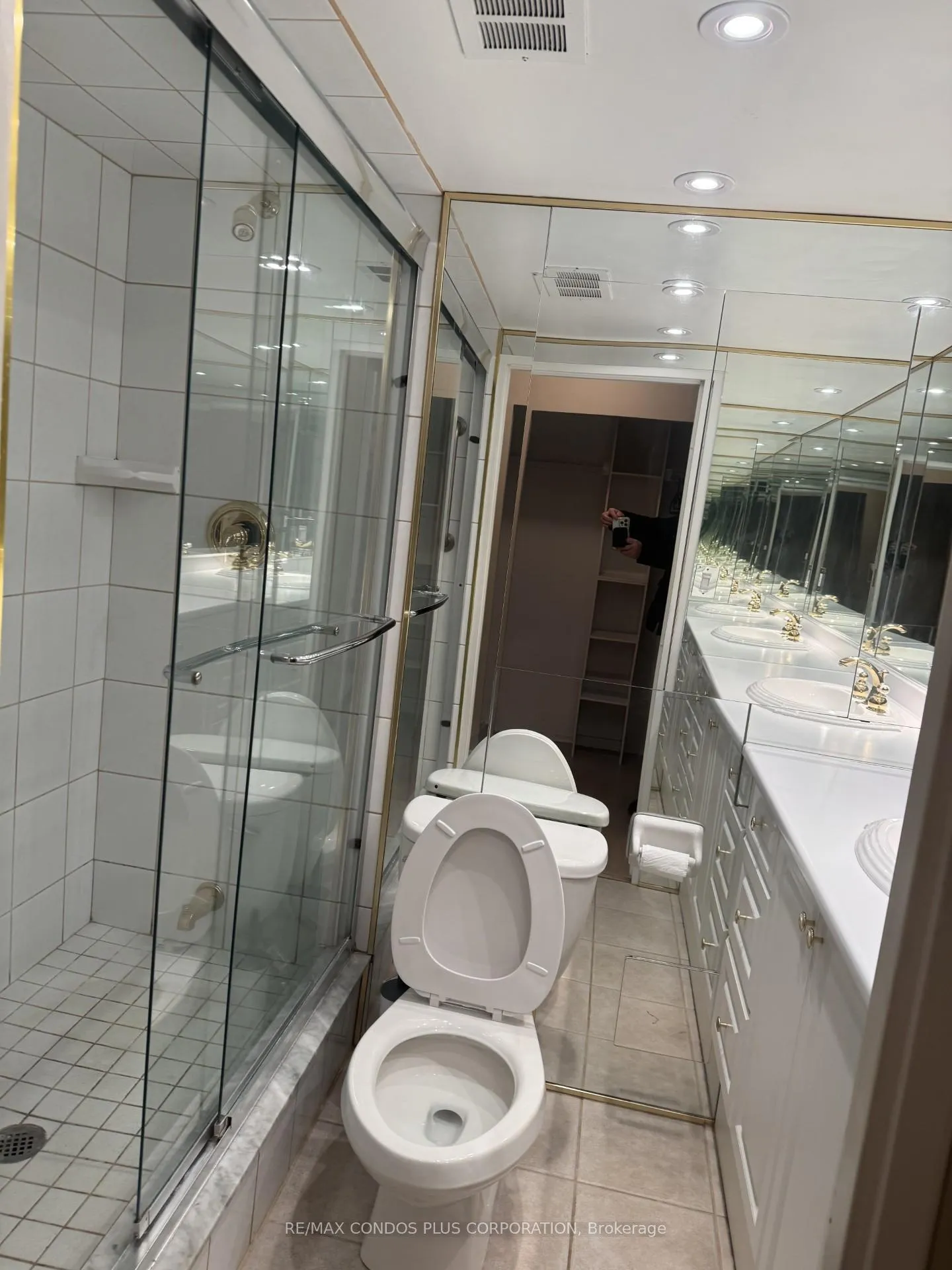 Photo 5 of Unit 3221, 33 Harbour Square, Toronto, Waterfront Communities — HOMEH